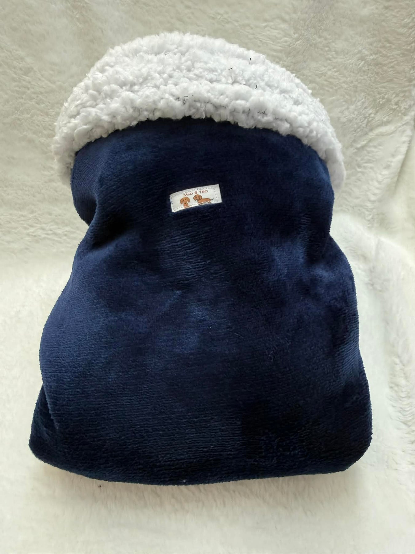 Pet Cozy sleeping snuggle sack for bed. Suits dog, cat, rabbit,lizard