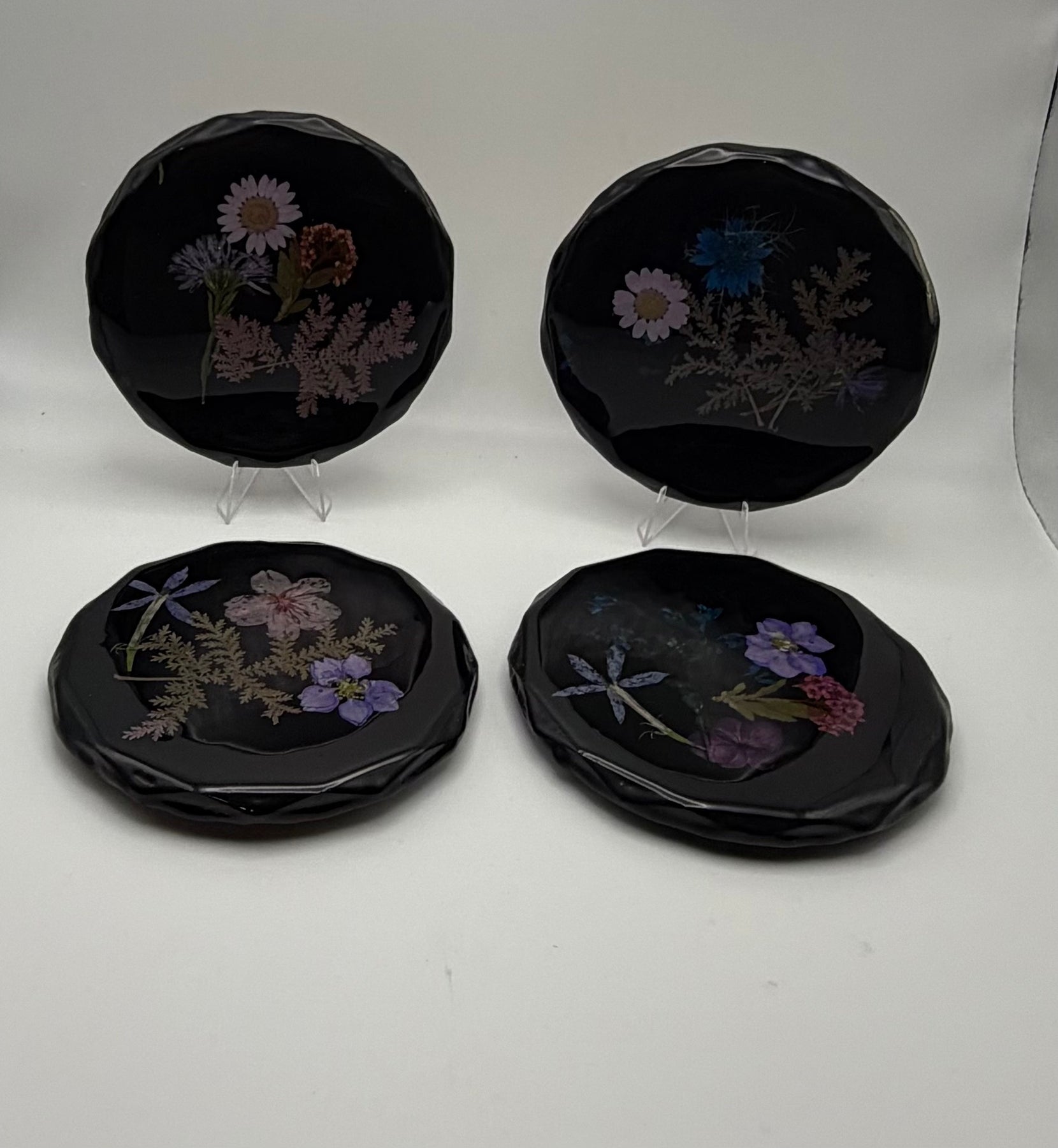 Handcrafted pressed purple/pink flower Resin Coasters - set of 4