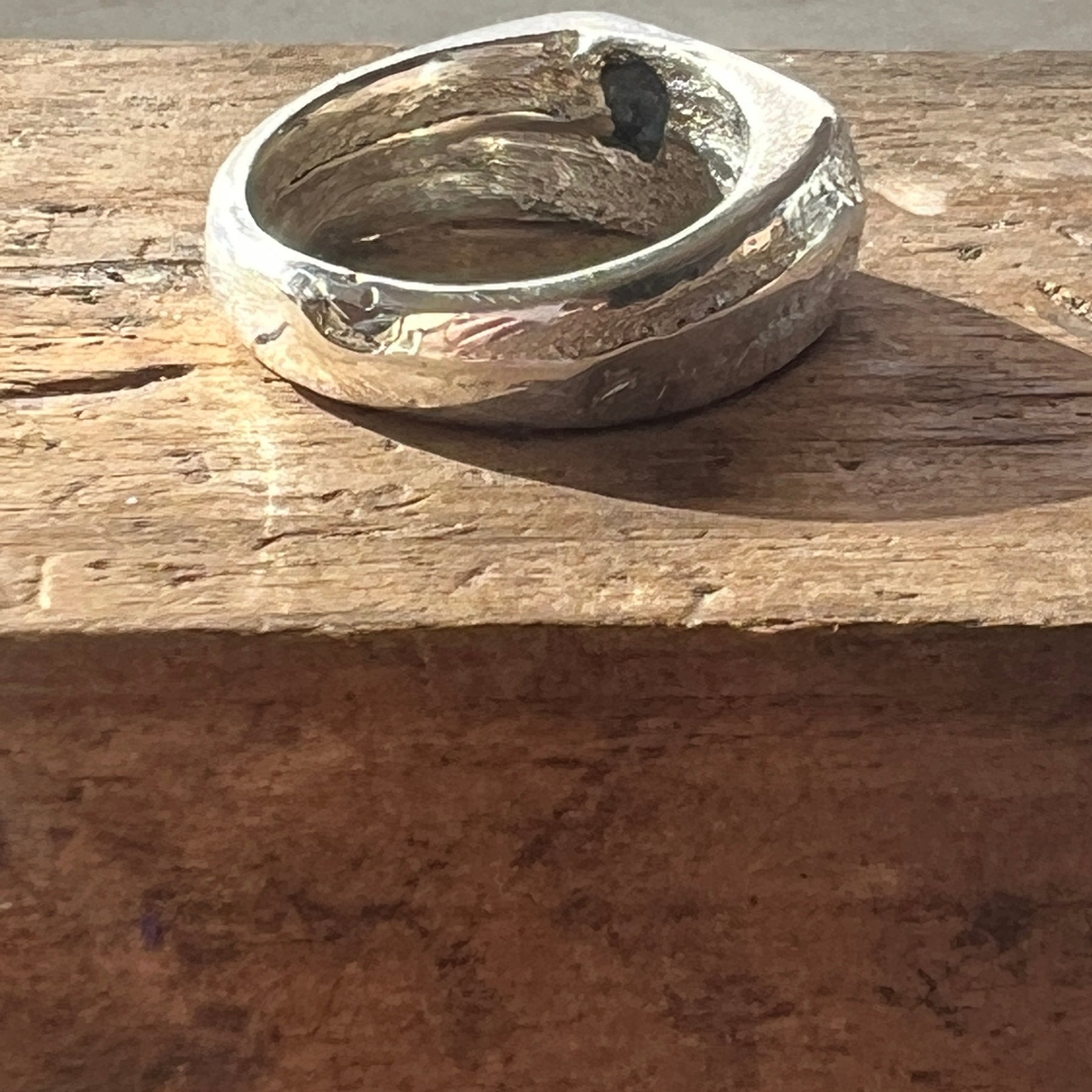 “Mount Wellington” Signet Ring & Sapphire