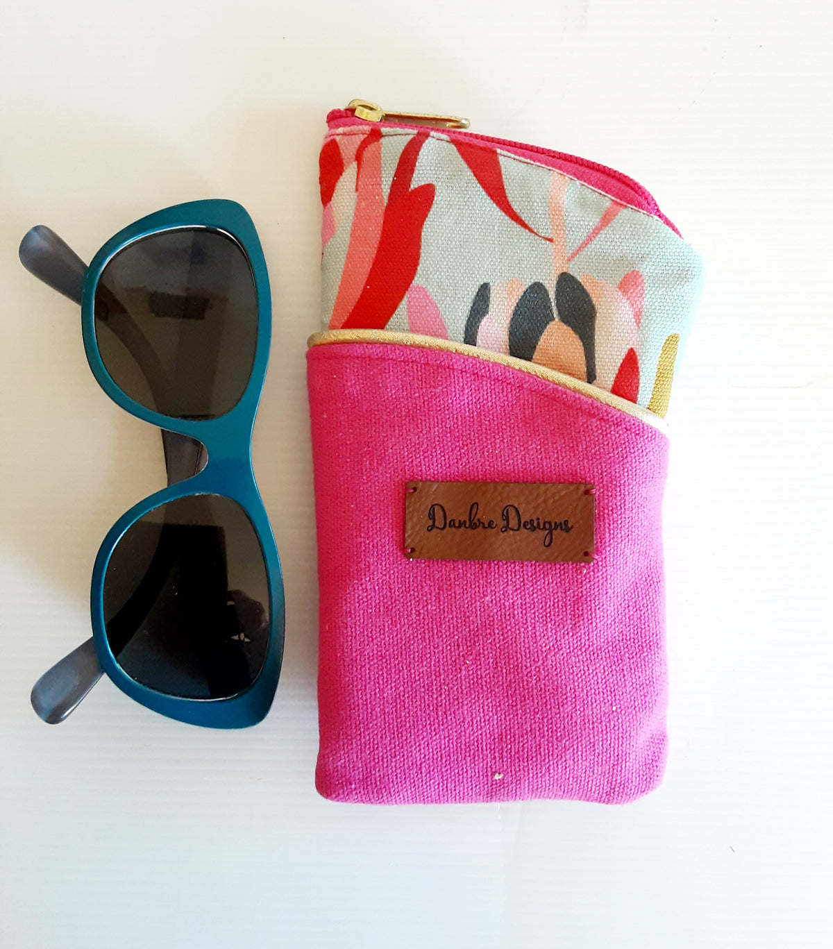 Handmade Padded Sunglass Case, Zippered Eyeglass Pouch, Aussie Floral print