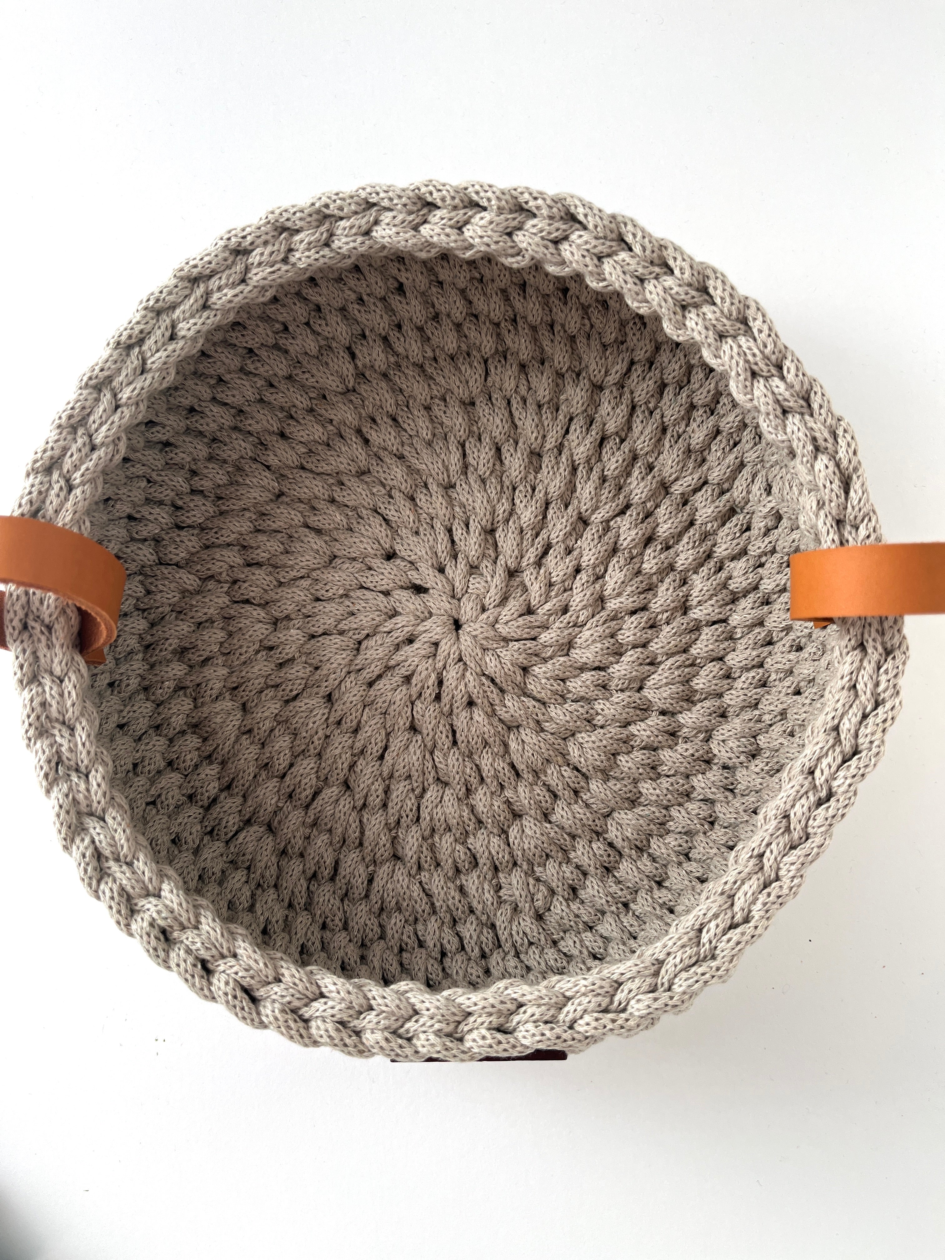 Crochet basket with handles - colour Pale Olive