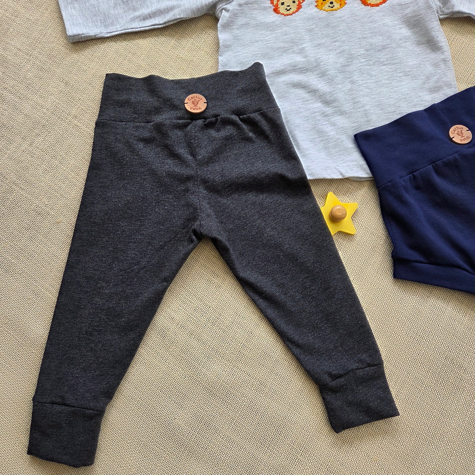 "Jungle Buddies" Long Sleeve Tee, Leggings & Bummies (6-12 Mths)