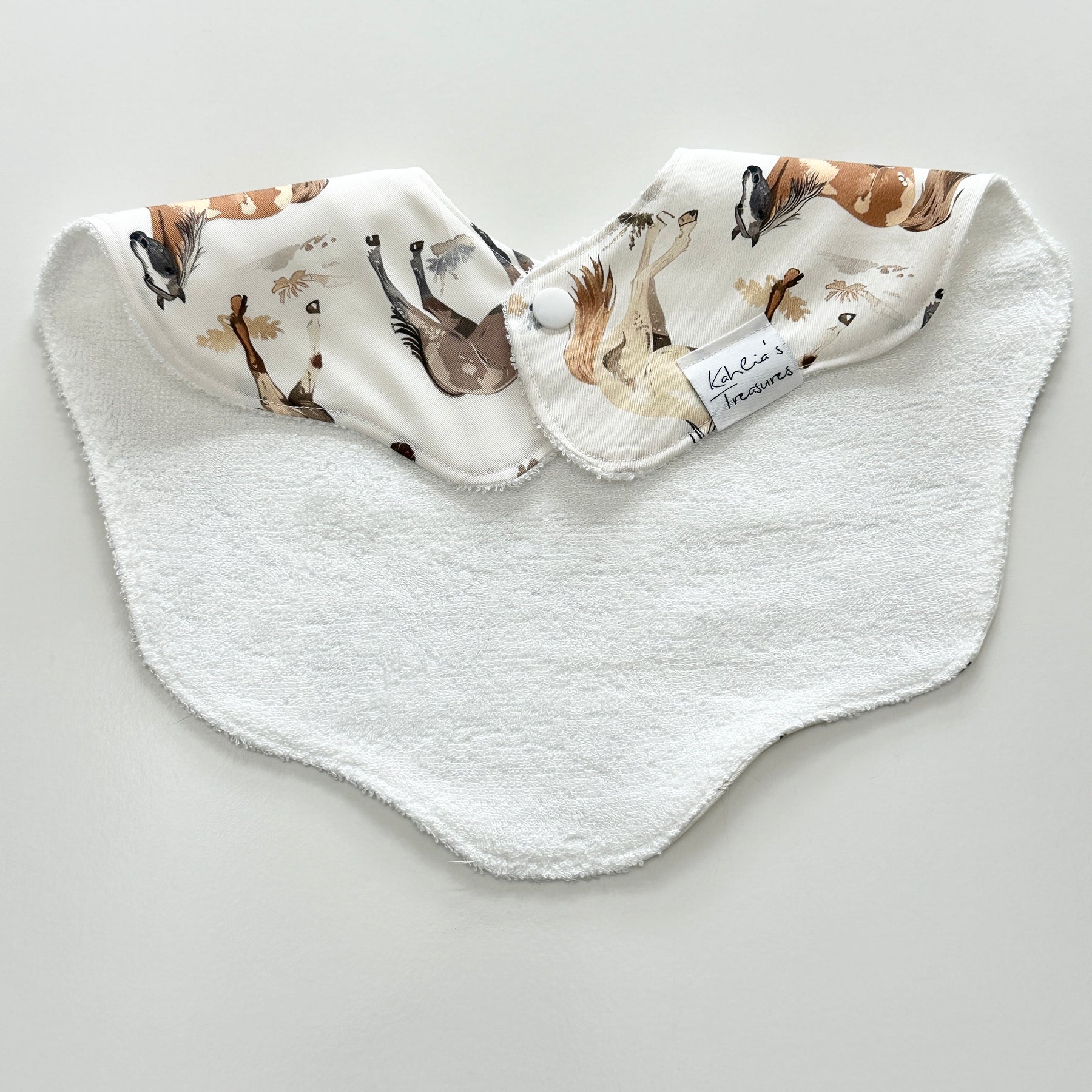 Horses scalloped bib