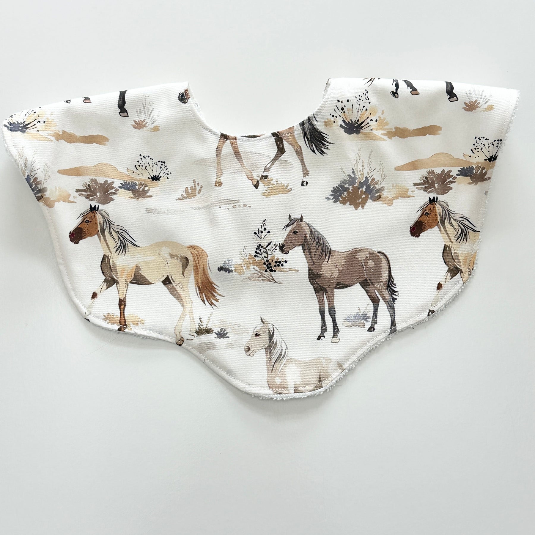 Horses scalloped bib