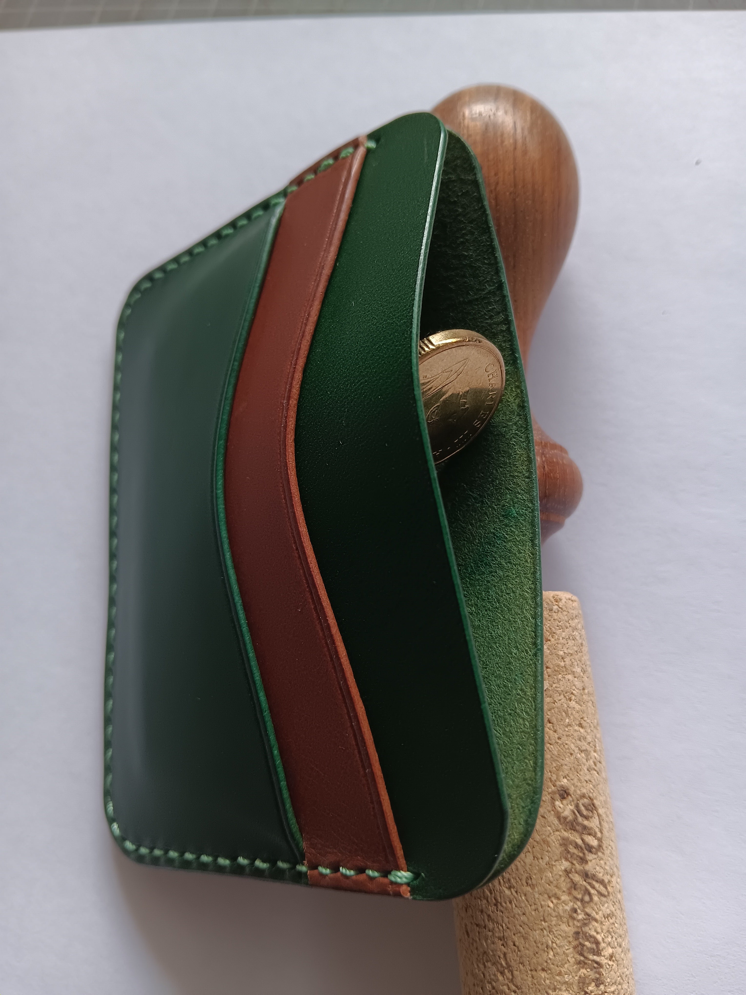 Minimalist Card Holder - Green/Chestnut