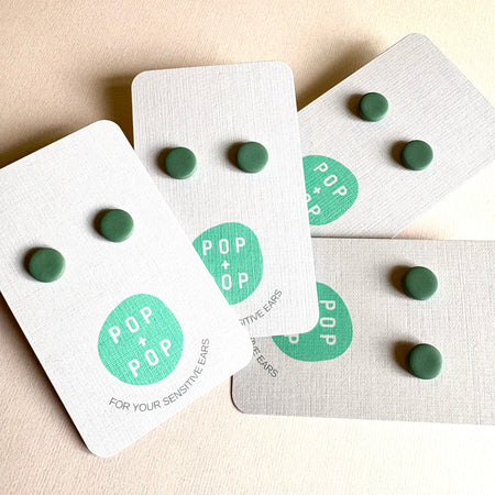 Earrings Studs round Sage Green 10mm