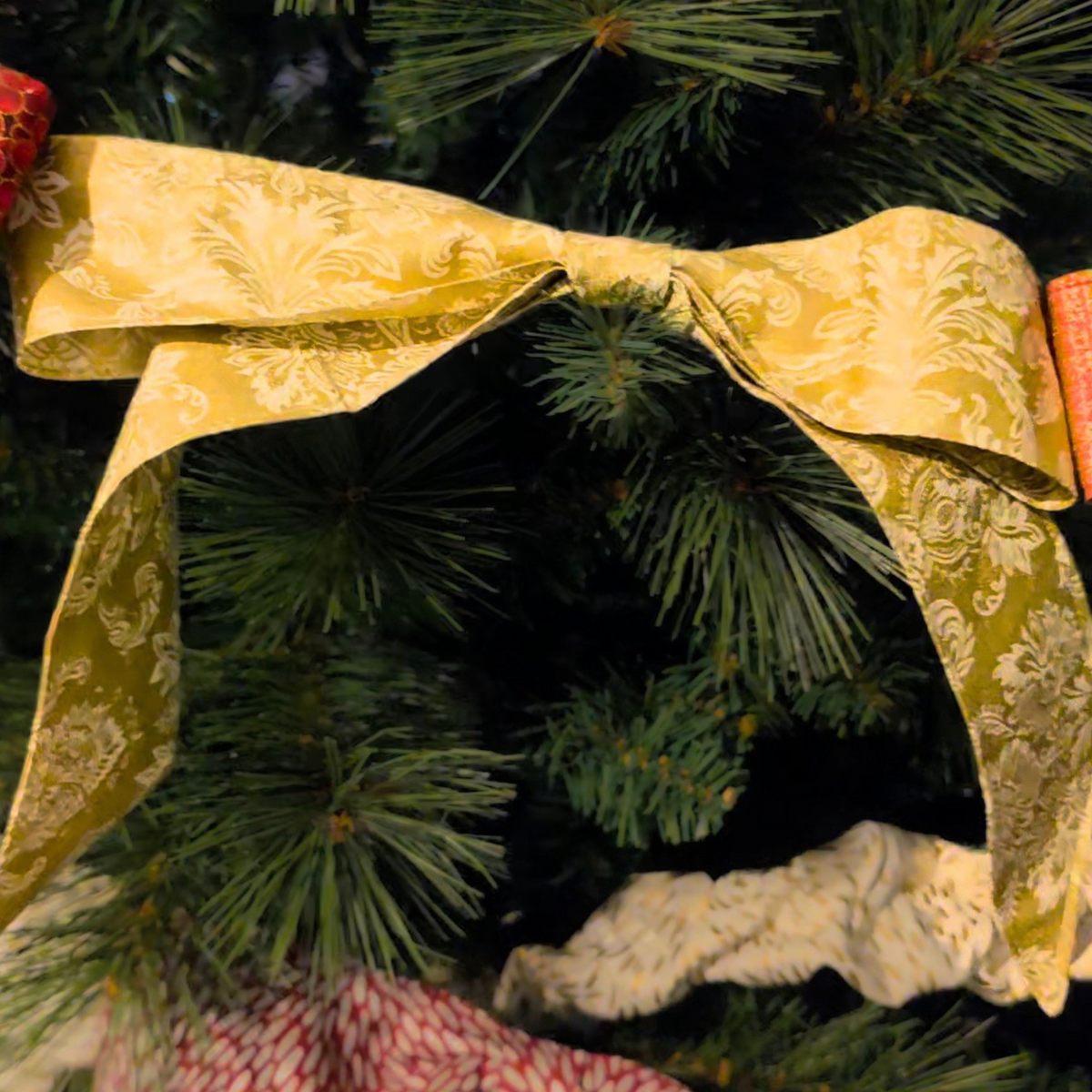 Tree-Topper Bow - short tail FGWL Heirloom decoration