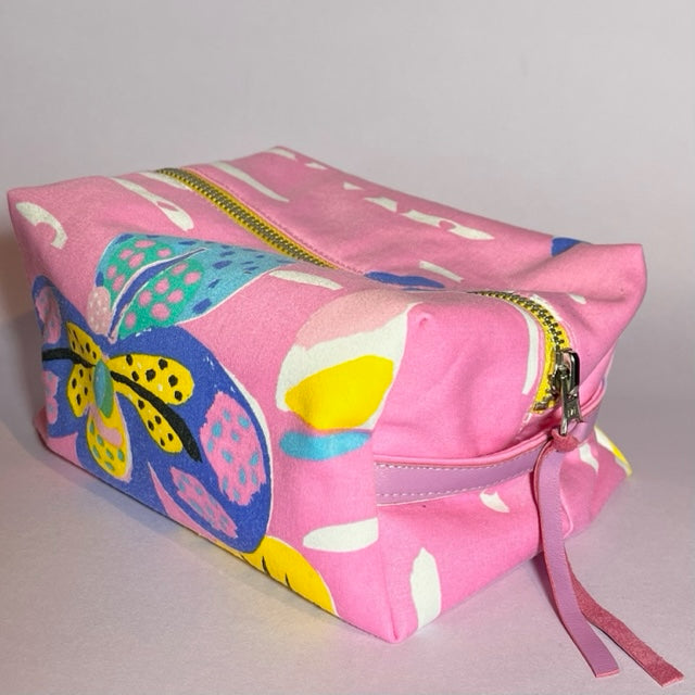Pink, repurposed vintage fabric box pouch :: zip, fully lined, leather accents