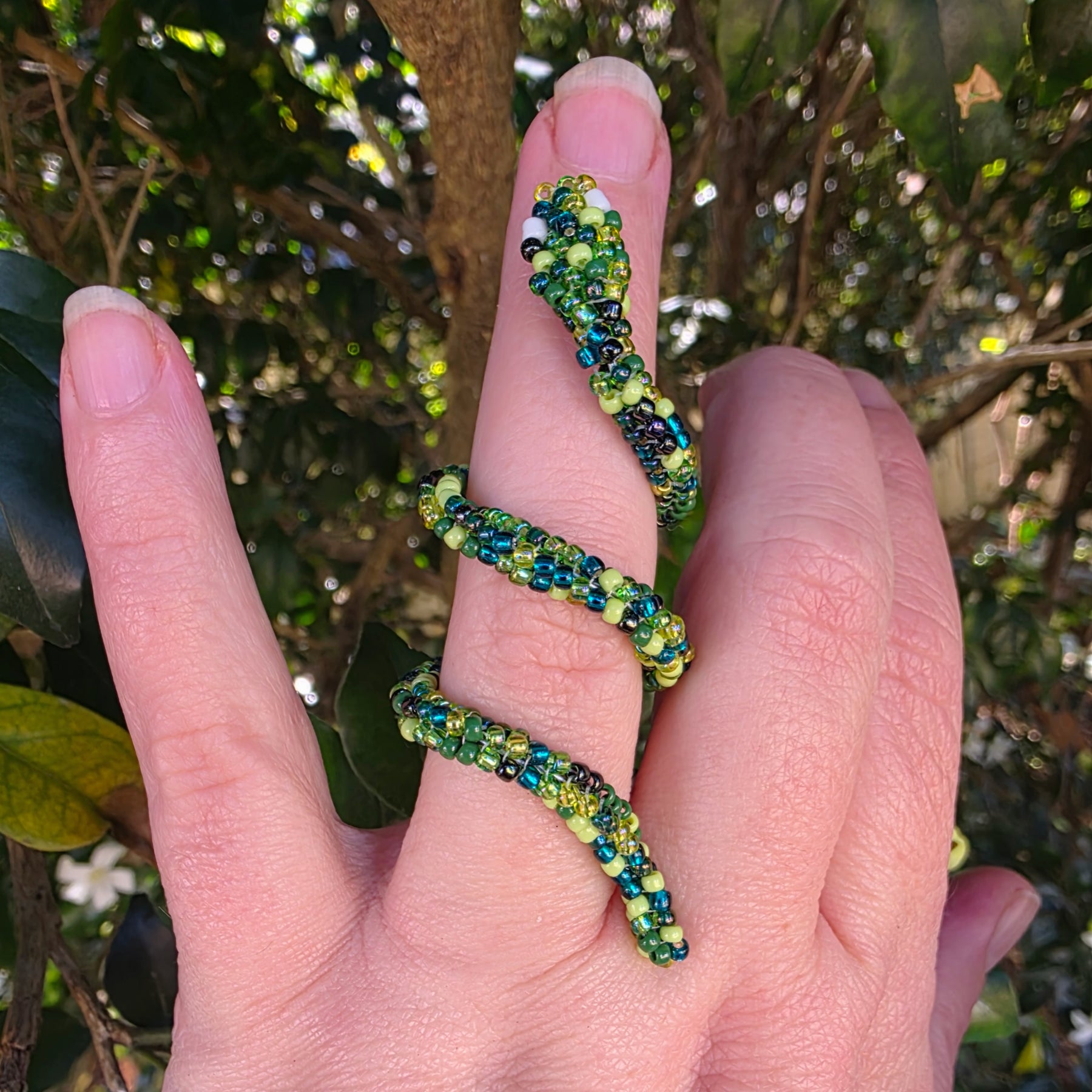 Flexible Beaded Snake Ring - Greenie