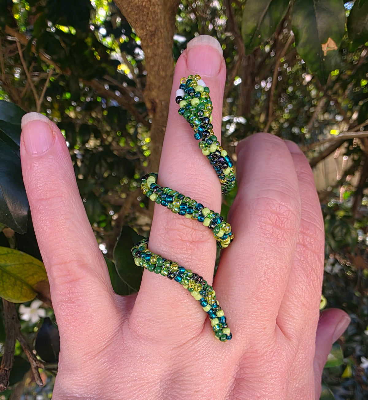 Flexible Beaded Snake Ring - Greenie