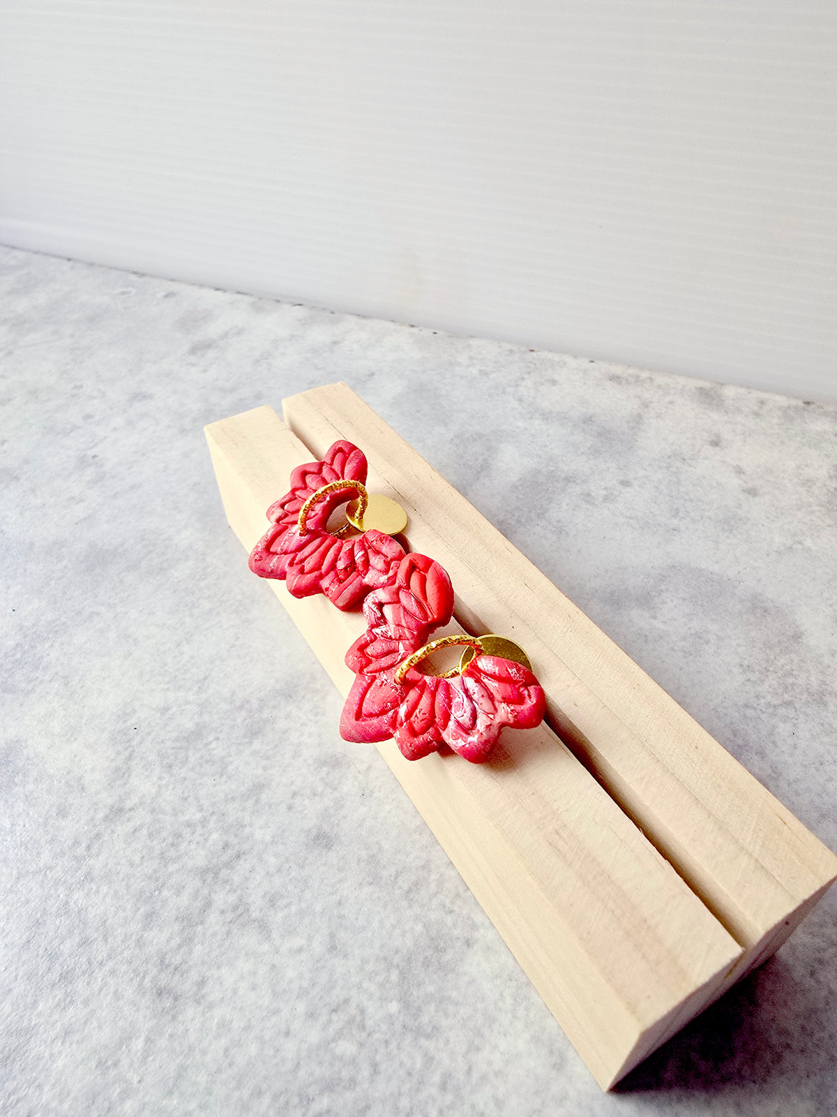 Red Marbled Floral 9k Gold Plated Earrings