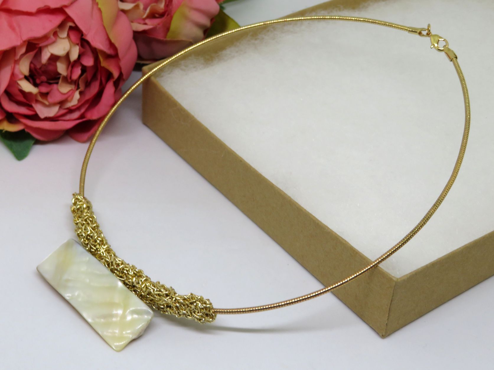 Bespoke Handmade Gold Shimmer Thread Shell Pendant Choker Necklace