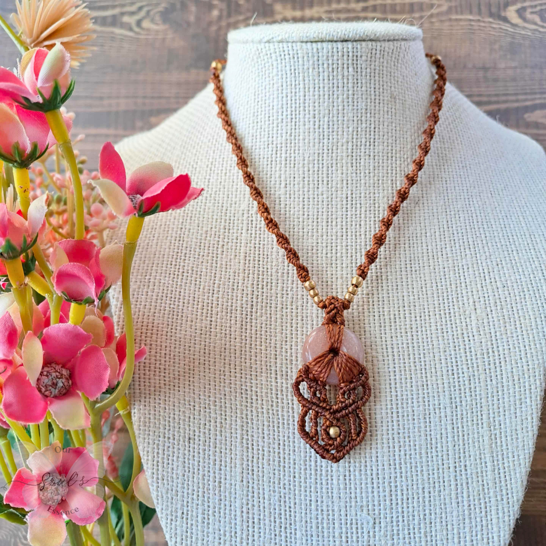 Peach Moonstone Micromacrame Necklace