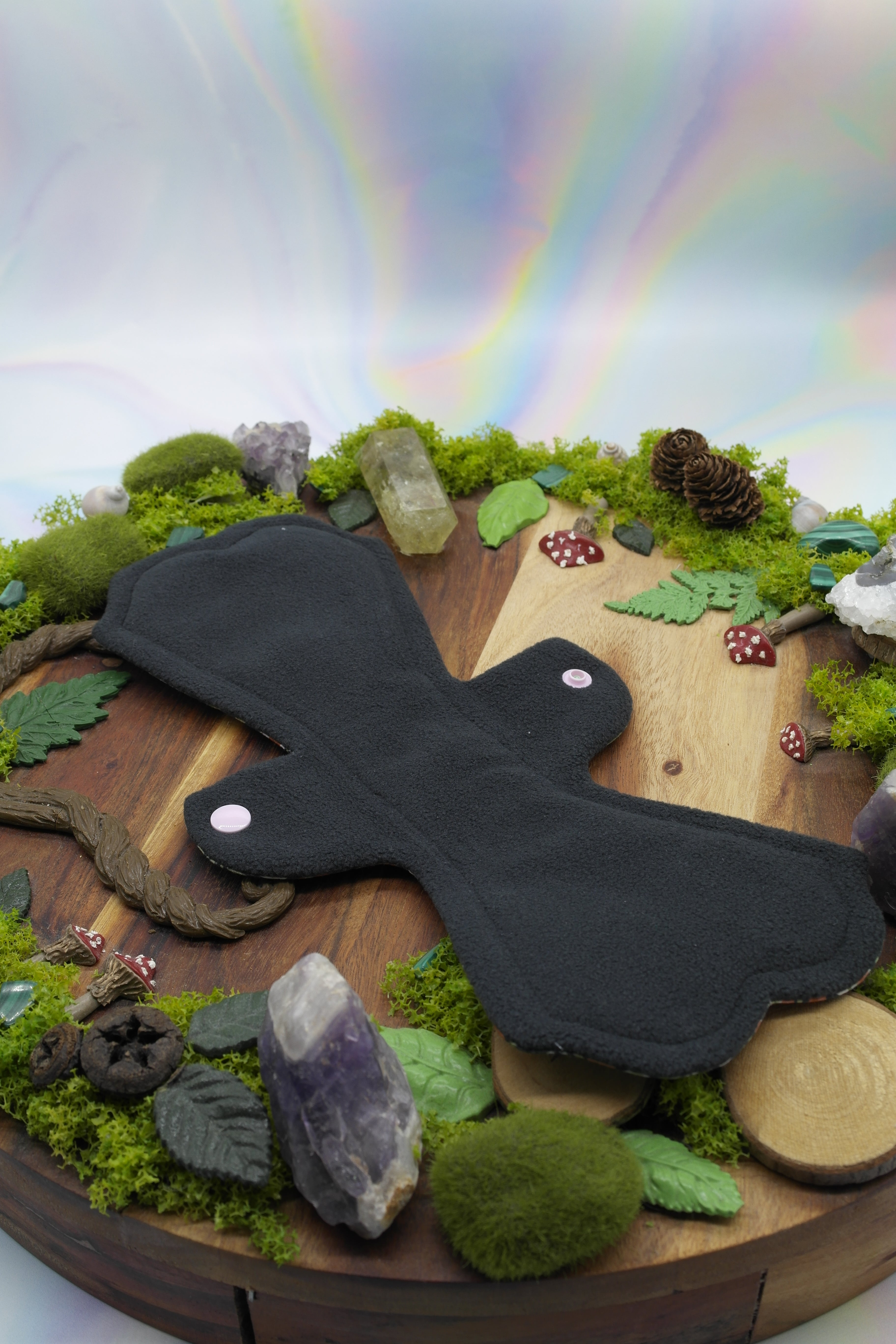 Eco-friendly reusable cloth pad 12" Moderate (Lips of an Angel) - Meadow