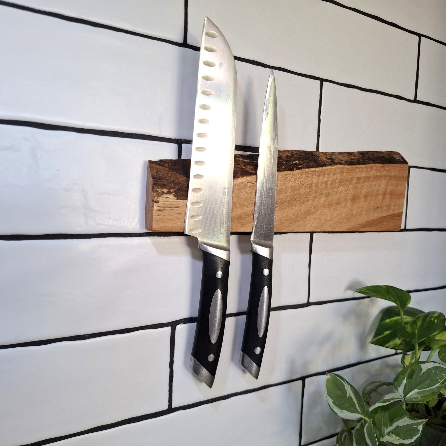 Handmade Wooden Magnetic Knife Holder: Wall-Mounted Kitchen Rack
