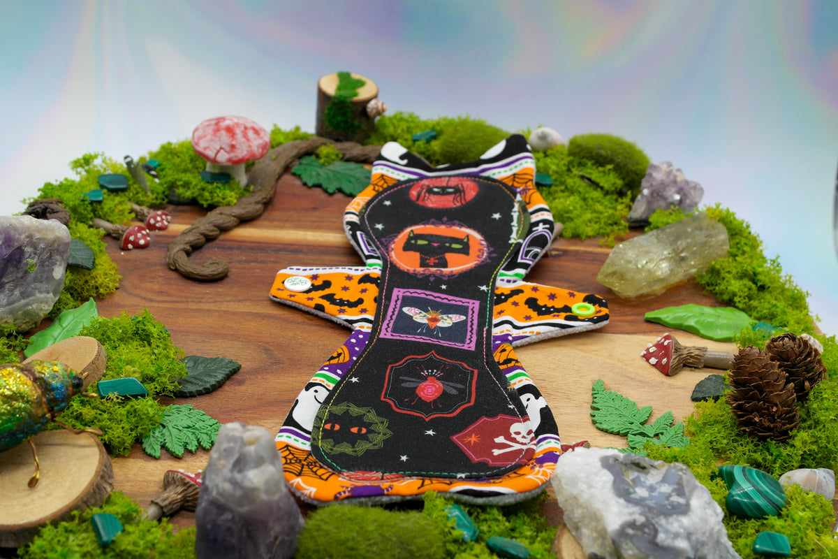 Eco-friendly reusable cloth pad 10" Moderate - Spooky Kitty