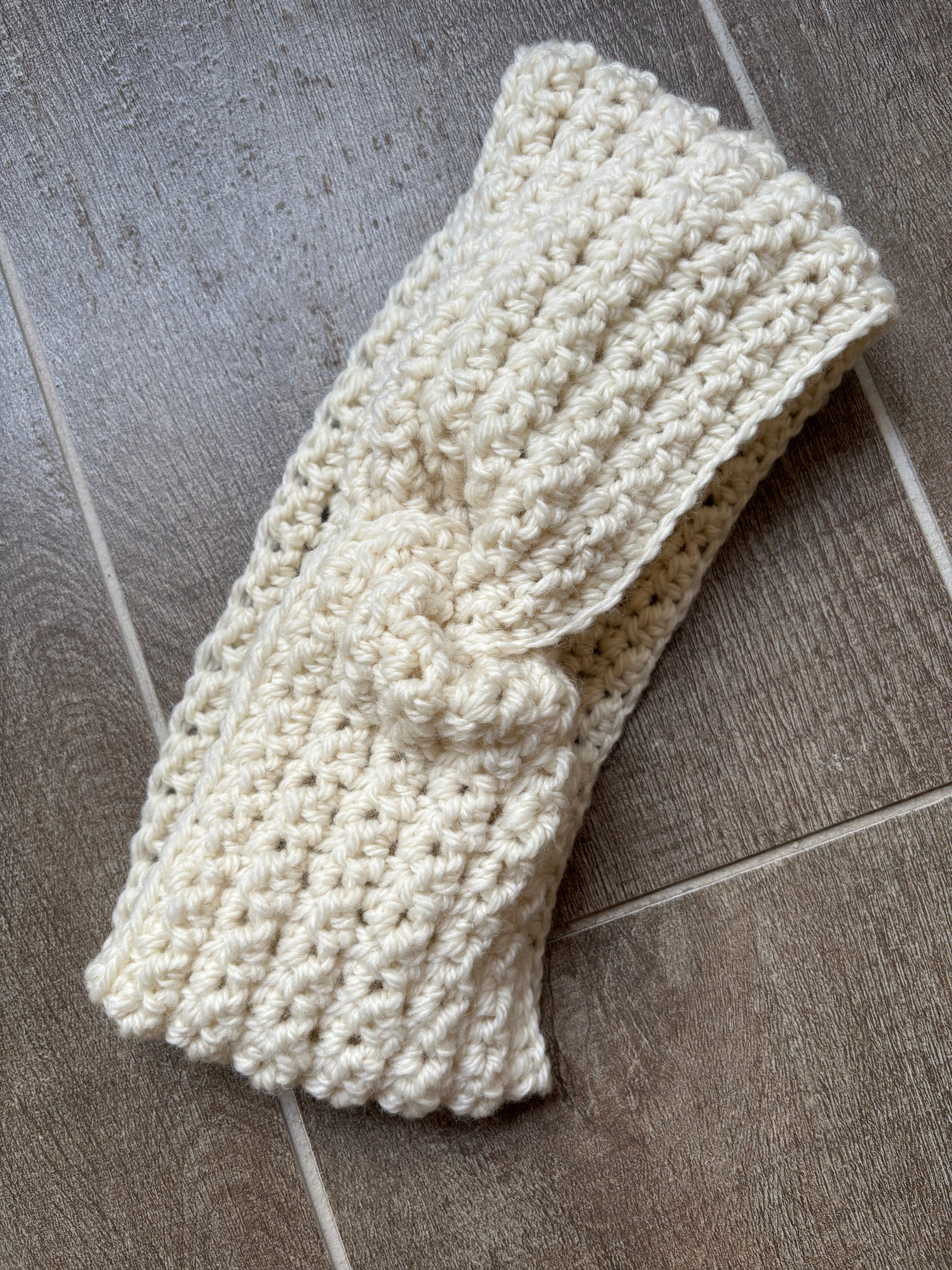 Hand Crocheted Headband | Cream