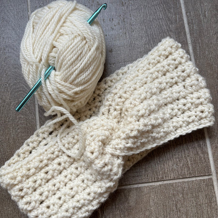 Hand Crocheted Headband | Cream