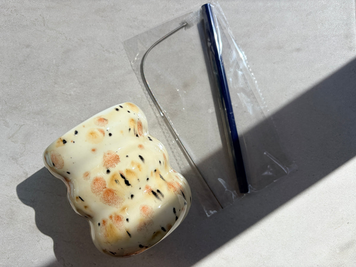 Handcrafted Porcelain Tumbler with Silicon Straw, 600mL Bubble Cup in Safari Glaze