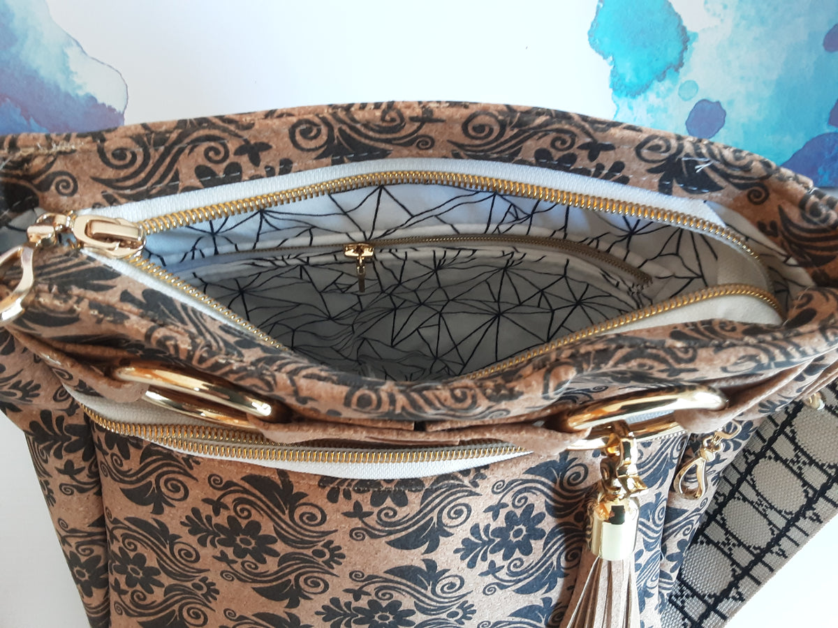 Cork crossbody bag with O-ring & Tassel