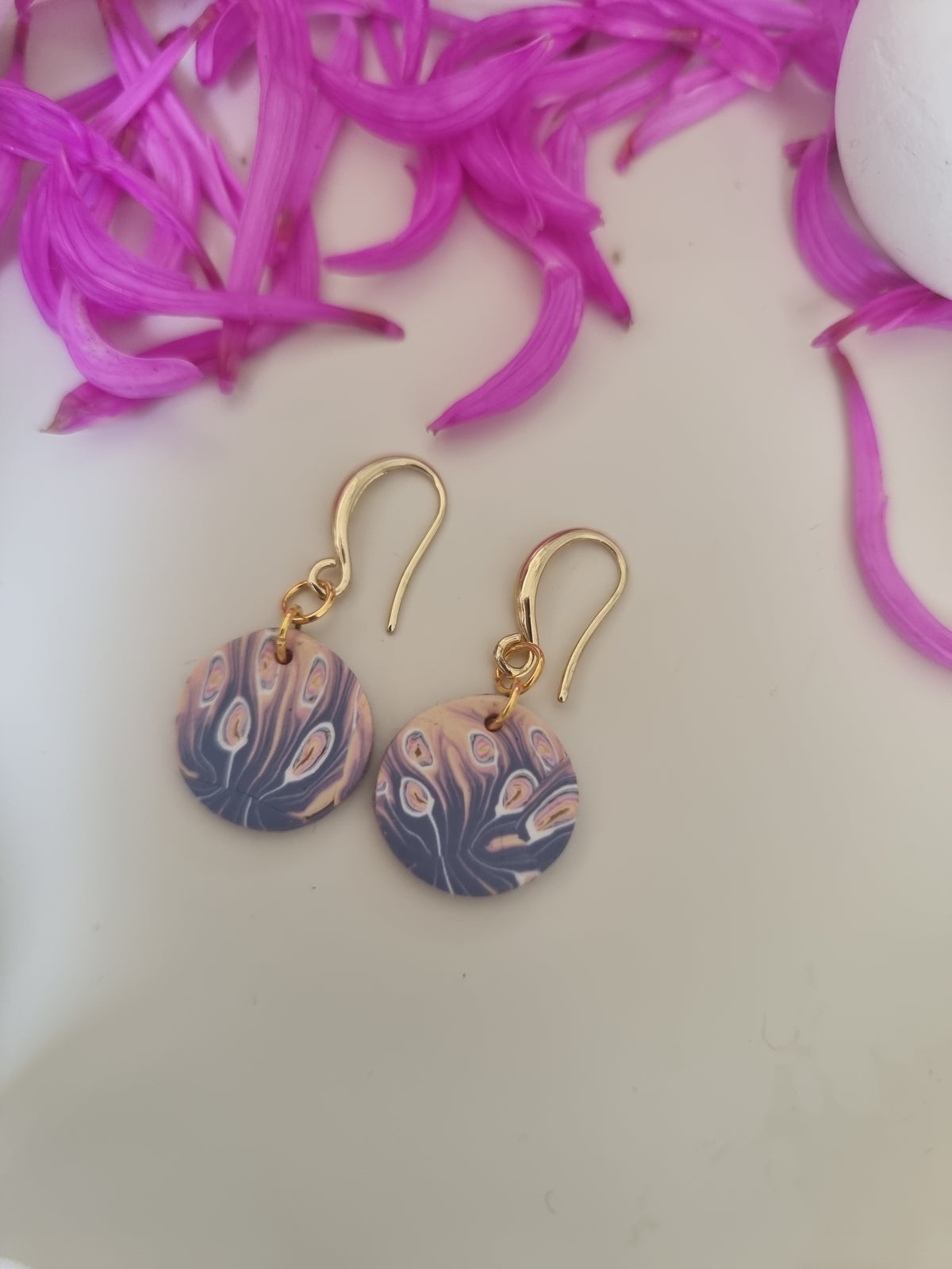 Dusky Swirl Dangle