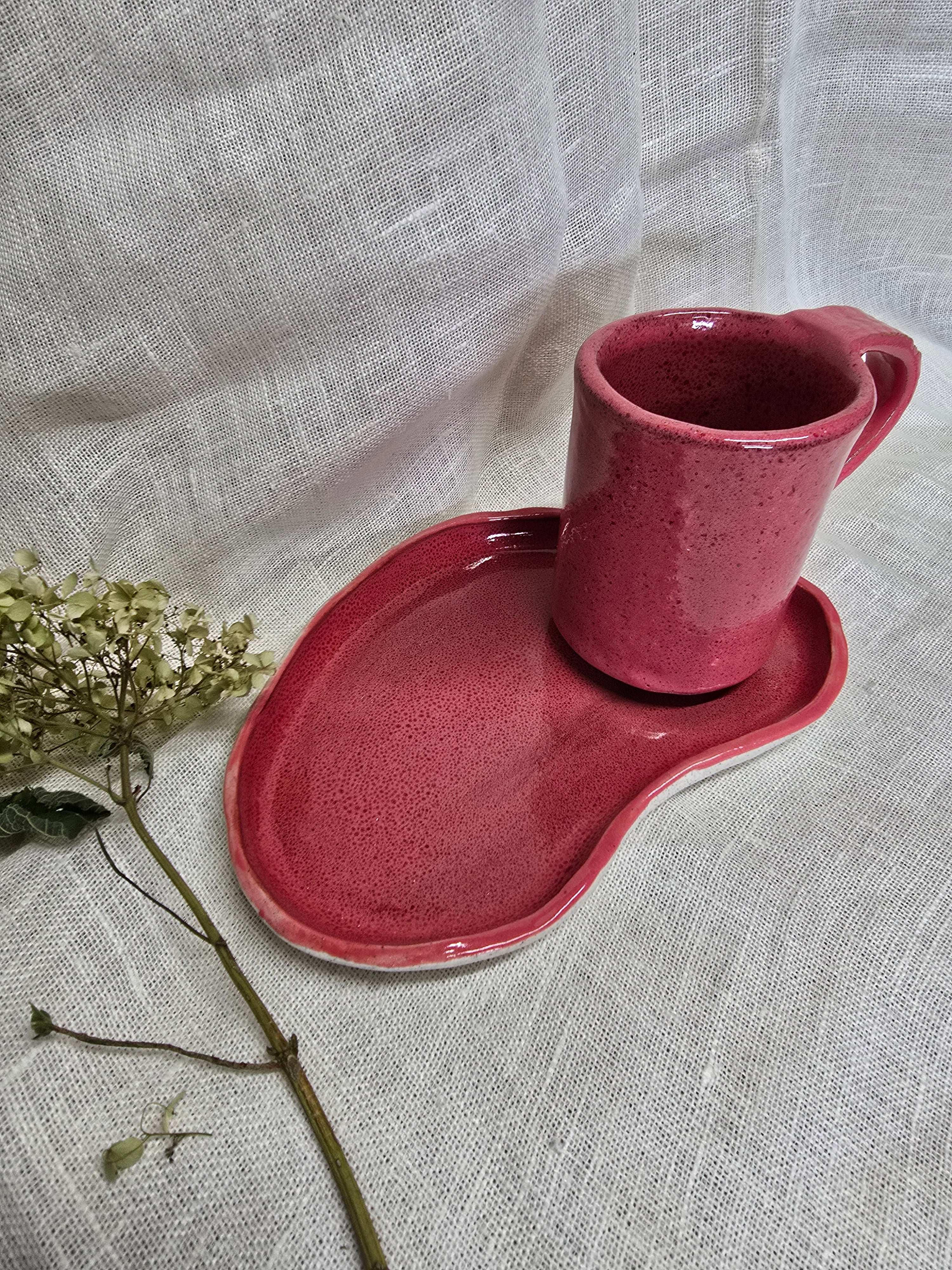 Cup and plate set