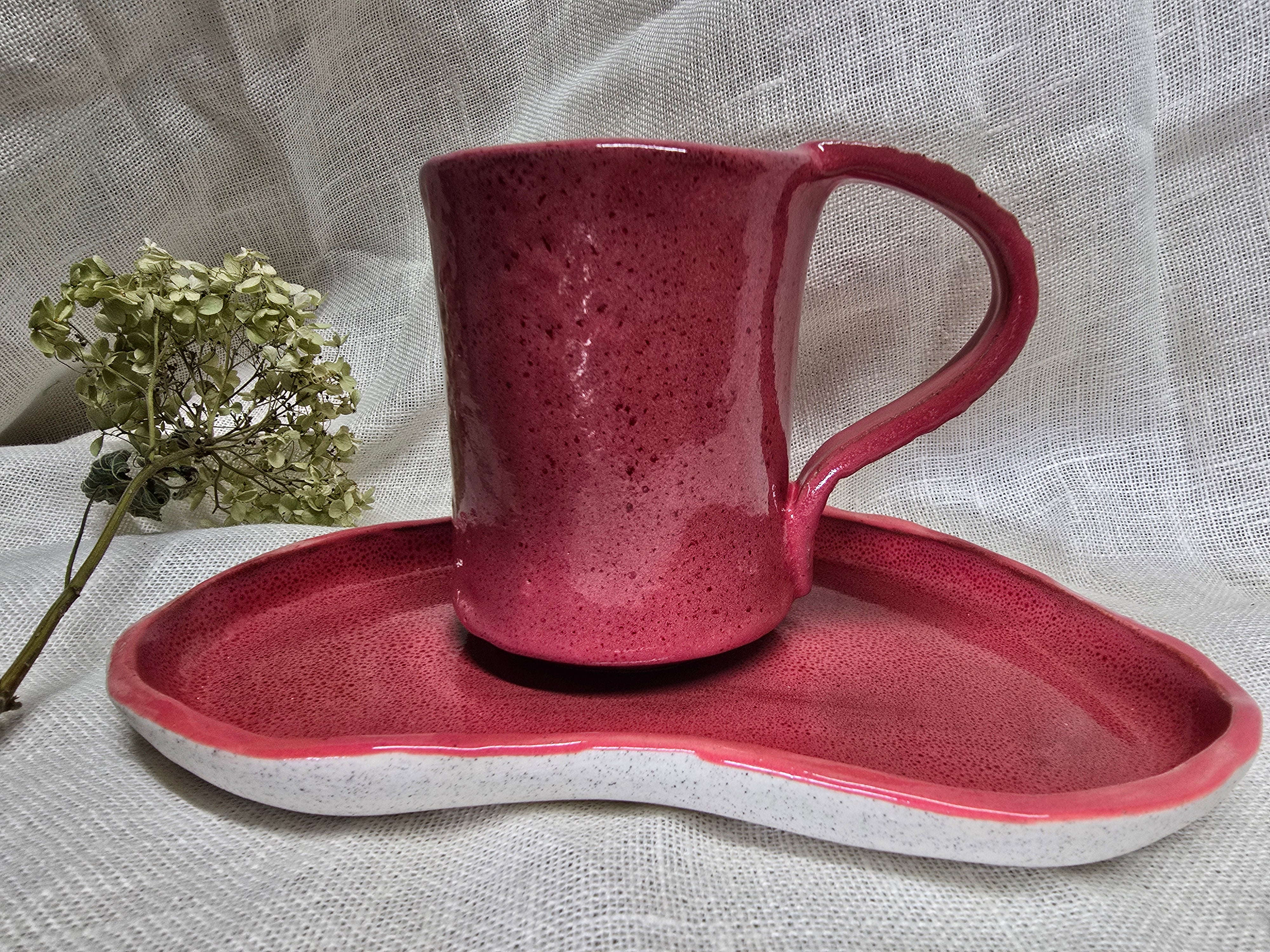 Cup and plate set