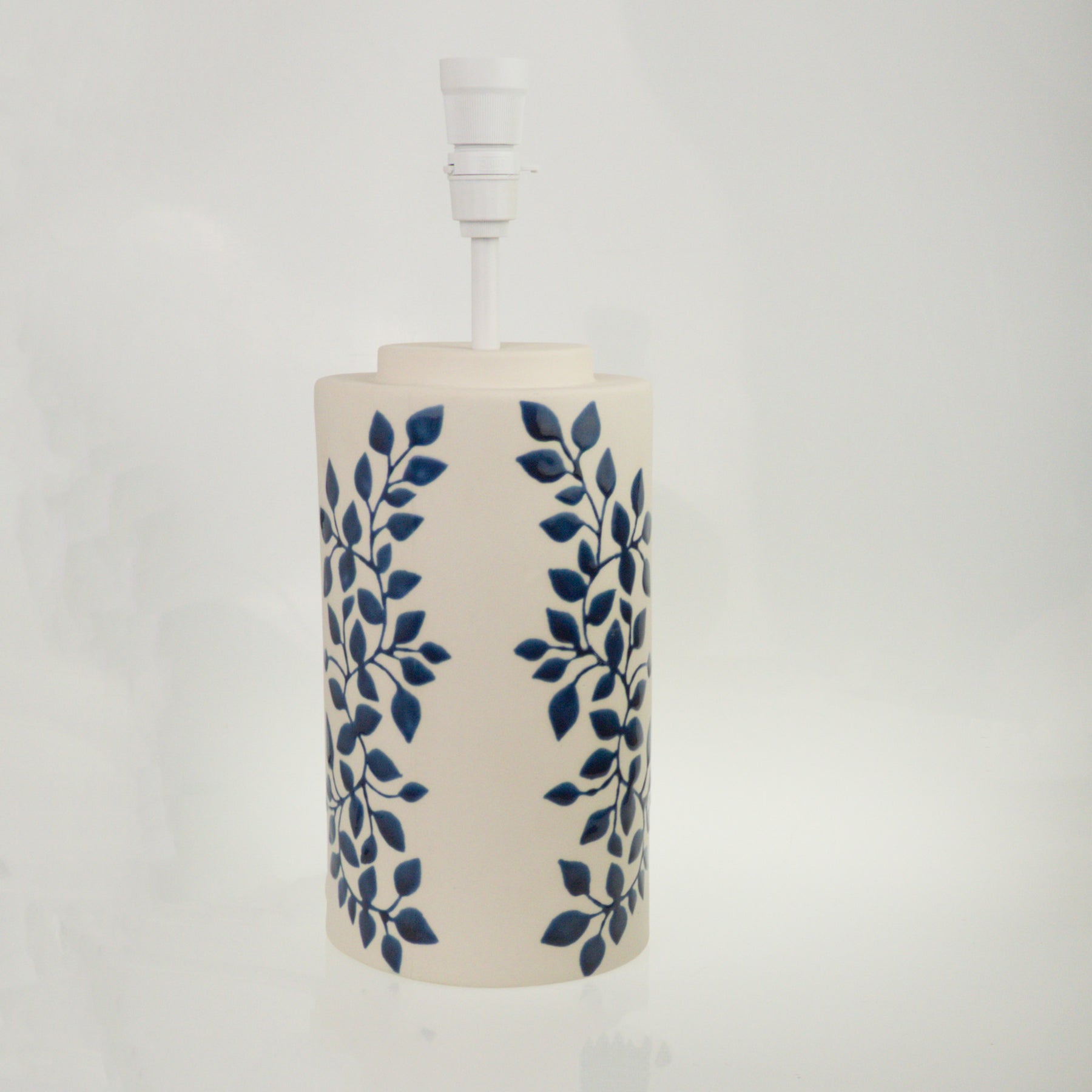 Lagoon Vine Cylinder Table Lamp X-Large