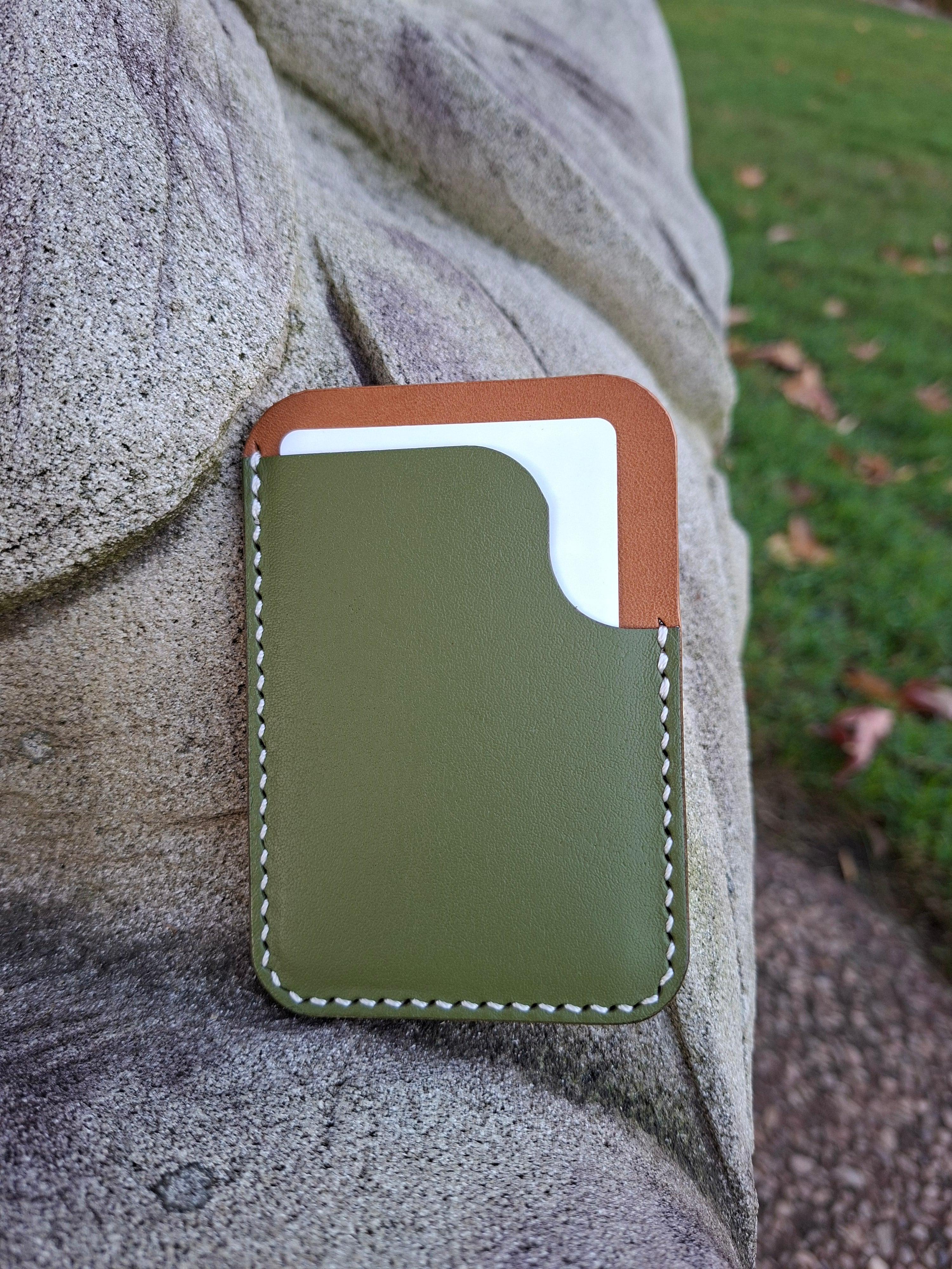 Three-Pocket Cardholder - Biscuit/Olive Green with White Thread
