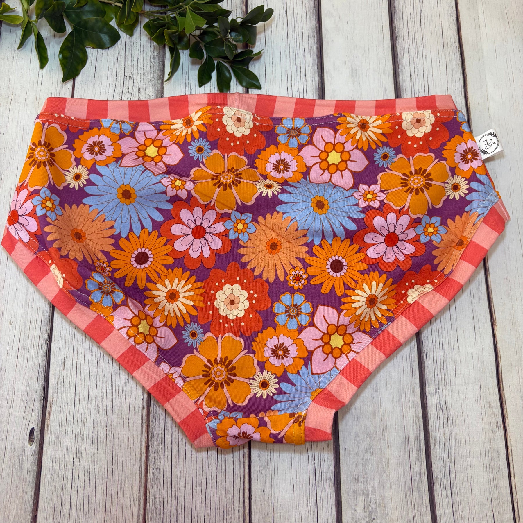 Women's Underwear- Size Medium (Briefs & Full Coverage)
