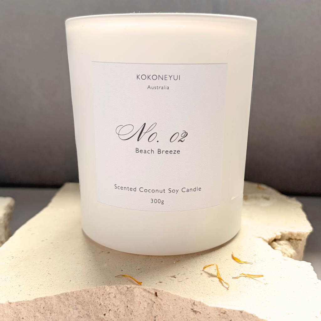 No.02 Beach Breeze Candle | Coconut, Caramel & Vanilla — 300g