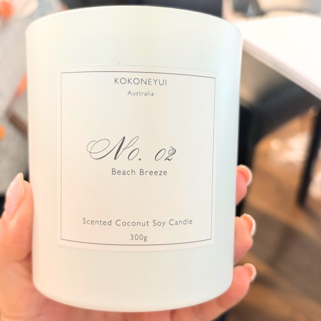No.02 Beach Breeze Candle | Coconut, Caramel & Vanilla — 300g