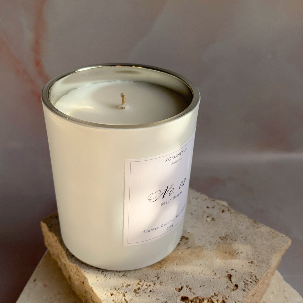 No.02 Beach Breeze Candle | Coconut, Caramel & Vanilla — 300g