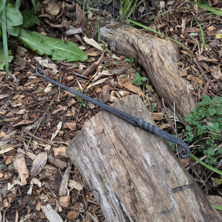 BBQ Flipper – Hand Forged Steel BBQ Turner