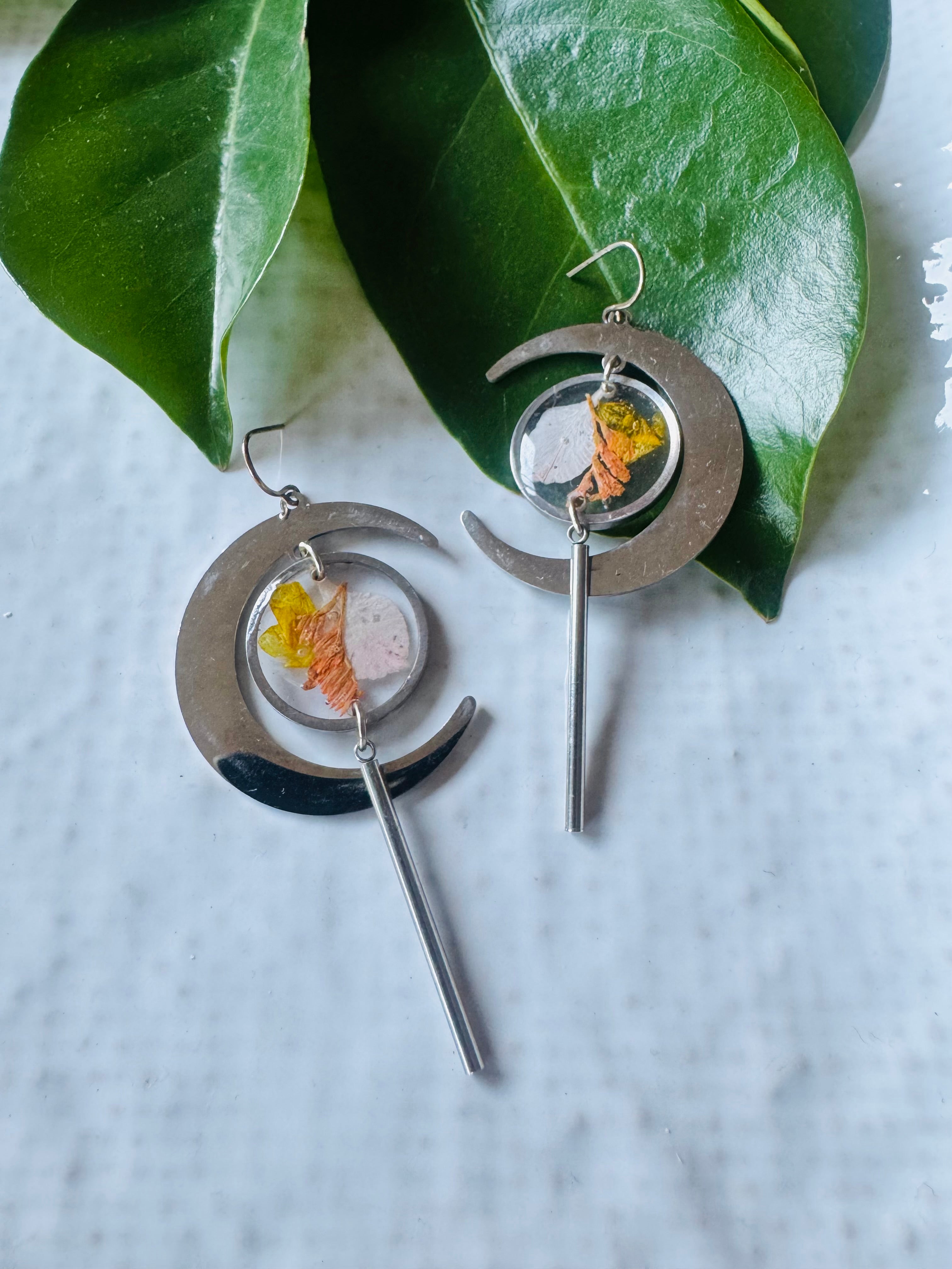 Silver moon earrings with pressed flowers