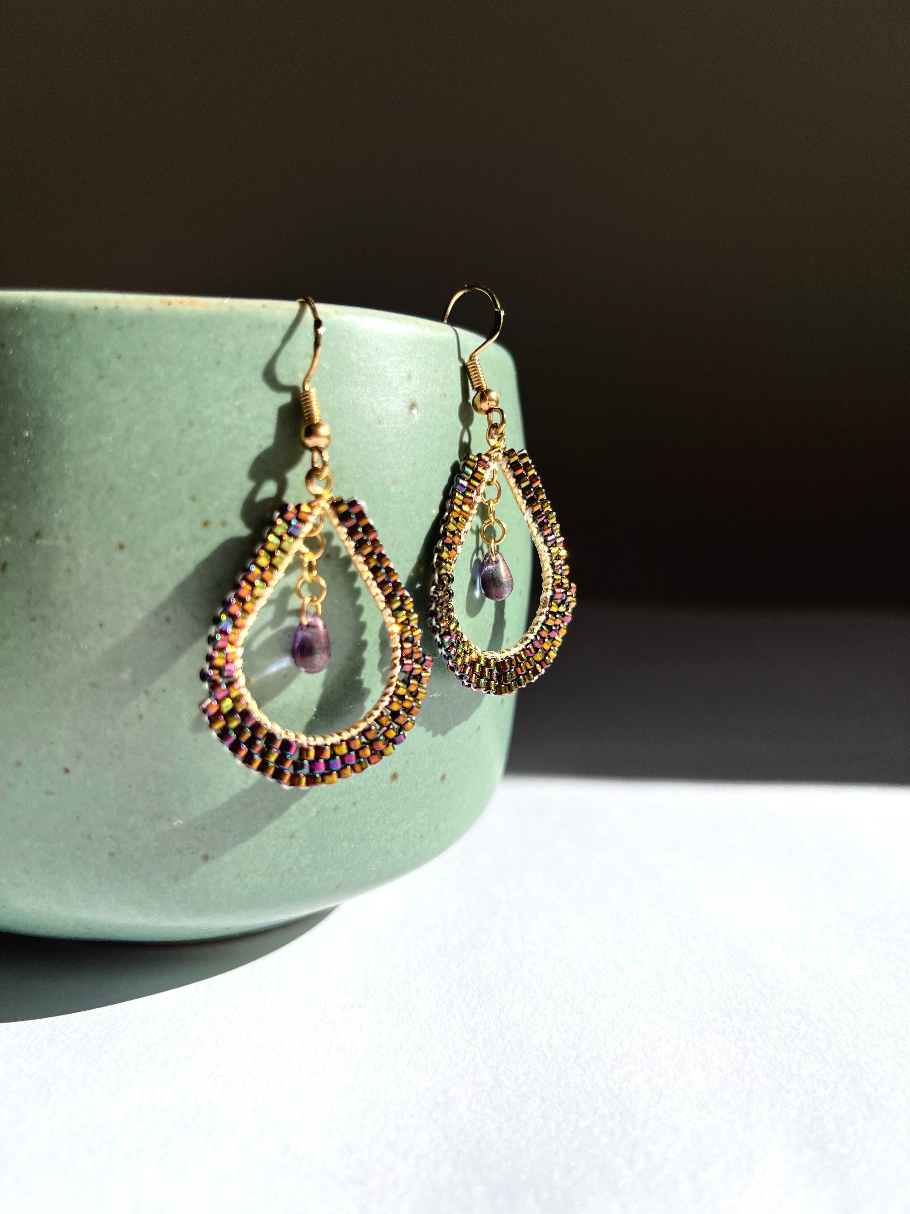 CHAMELEON SECRET | dangle beaded earrings | brown, purple, sparkle