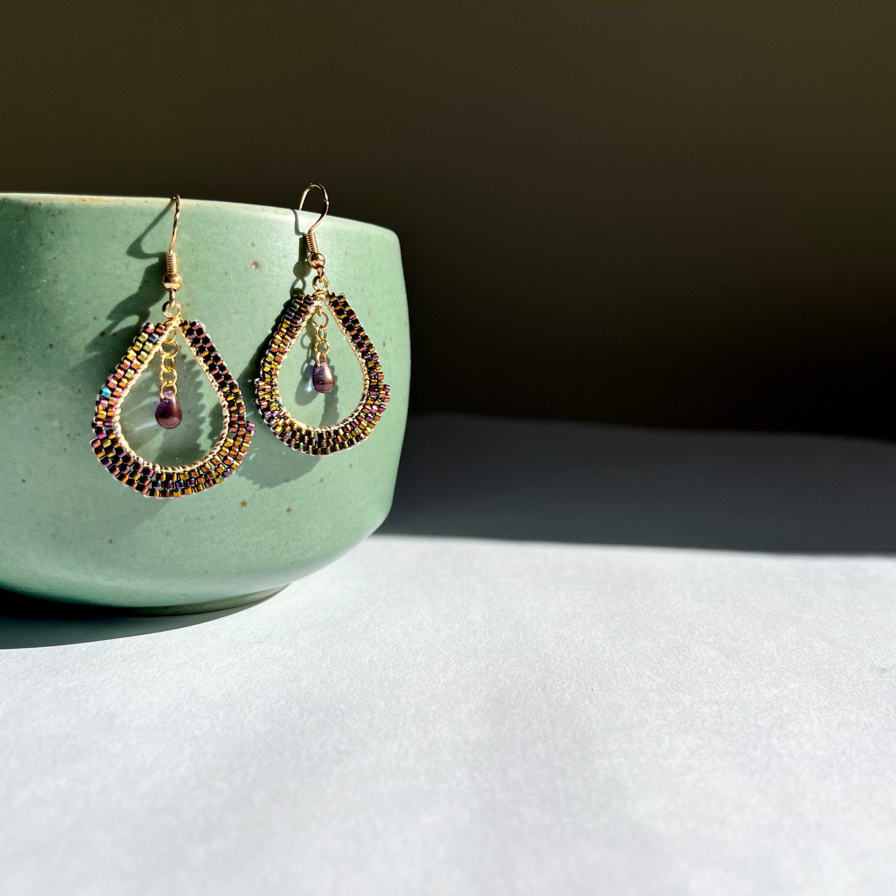 CHAMELEON SECRET | dangle beaded earrings | brown, purple, sparkle