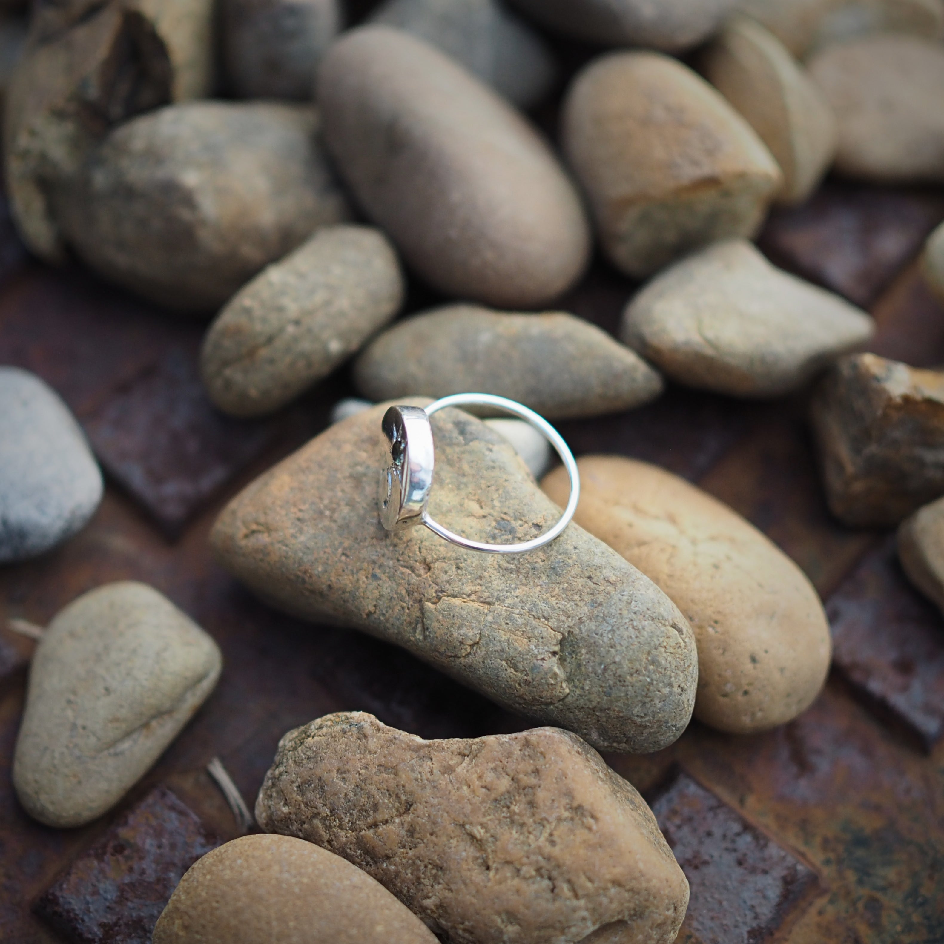 Green Sapphire Sand Cast Ring | Sterling Silver