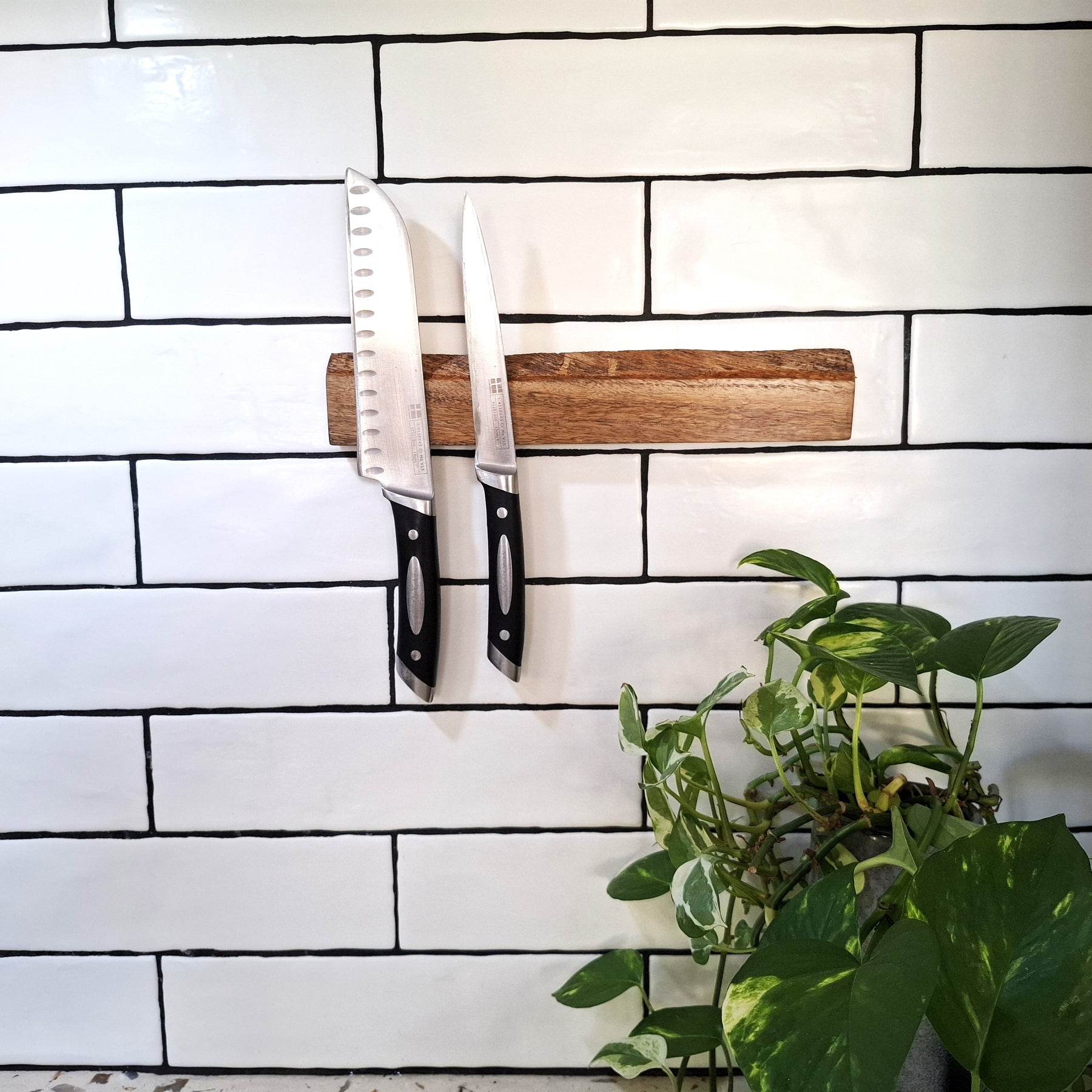 Handmade Wooden Magnetic Knife Holder: Wall-Mounted Kitchen Rack