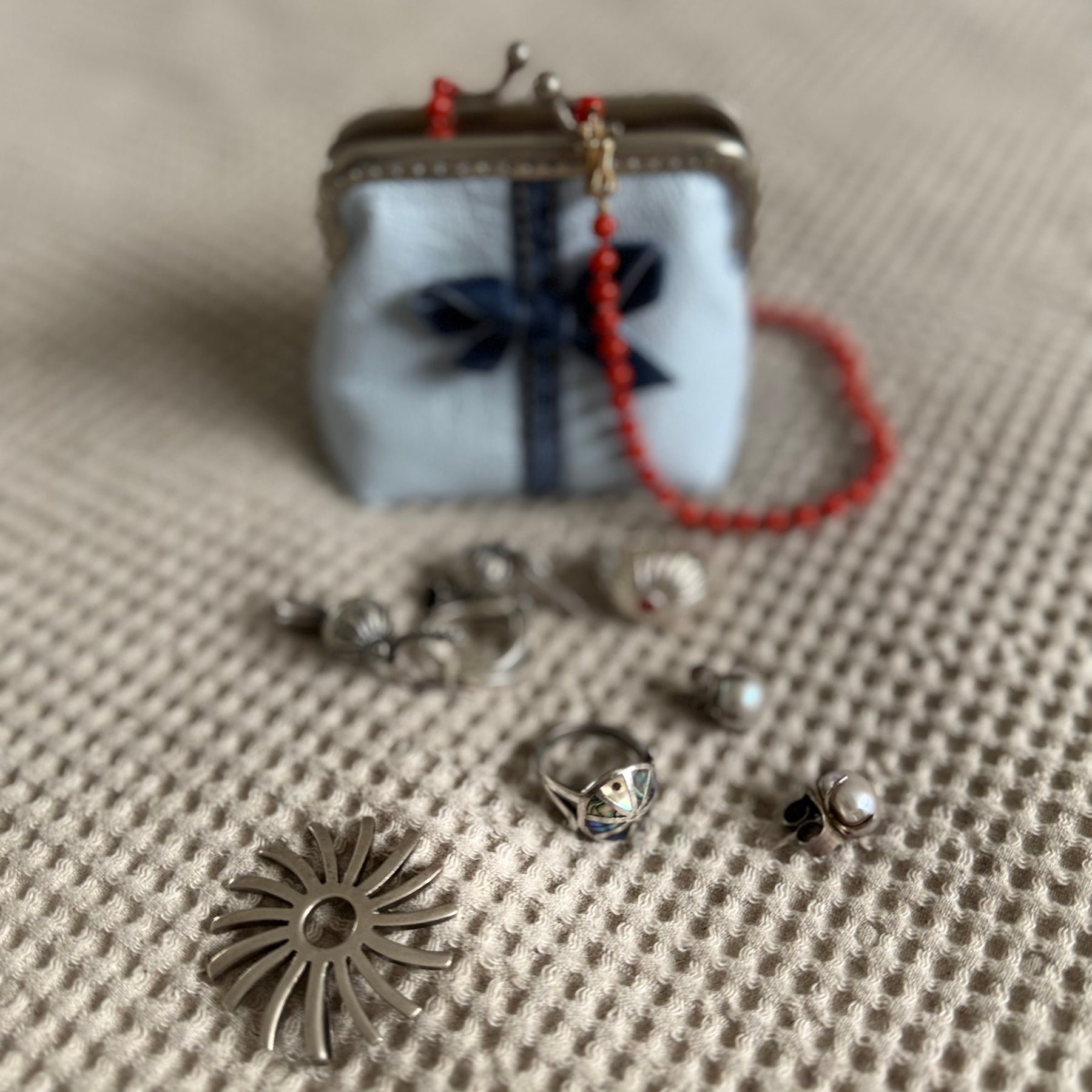 Coin purse with bow accent