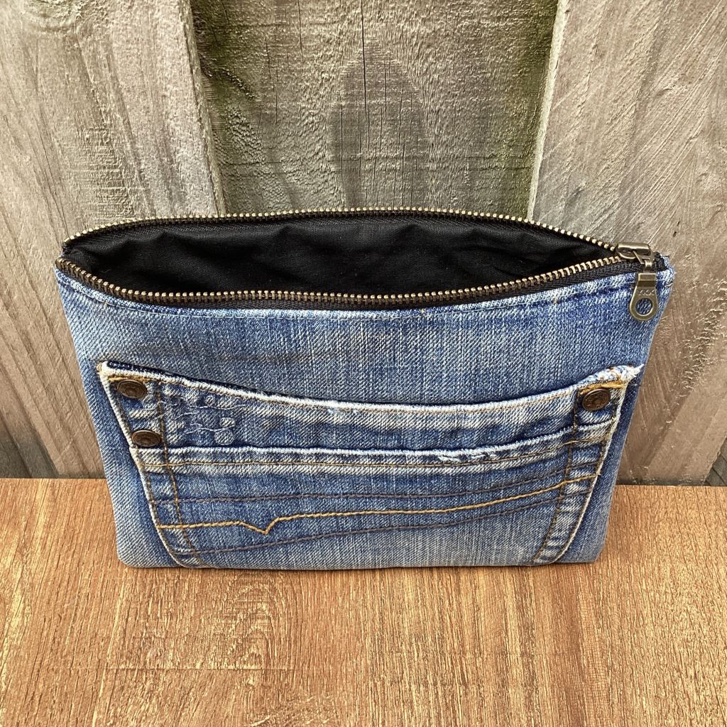Upcycled Denim Purse – Back Pocket Design