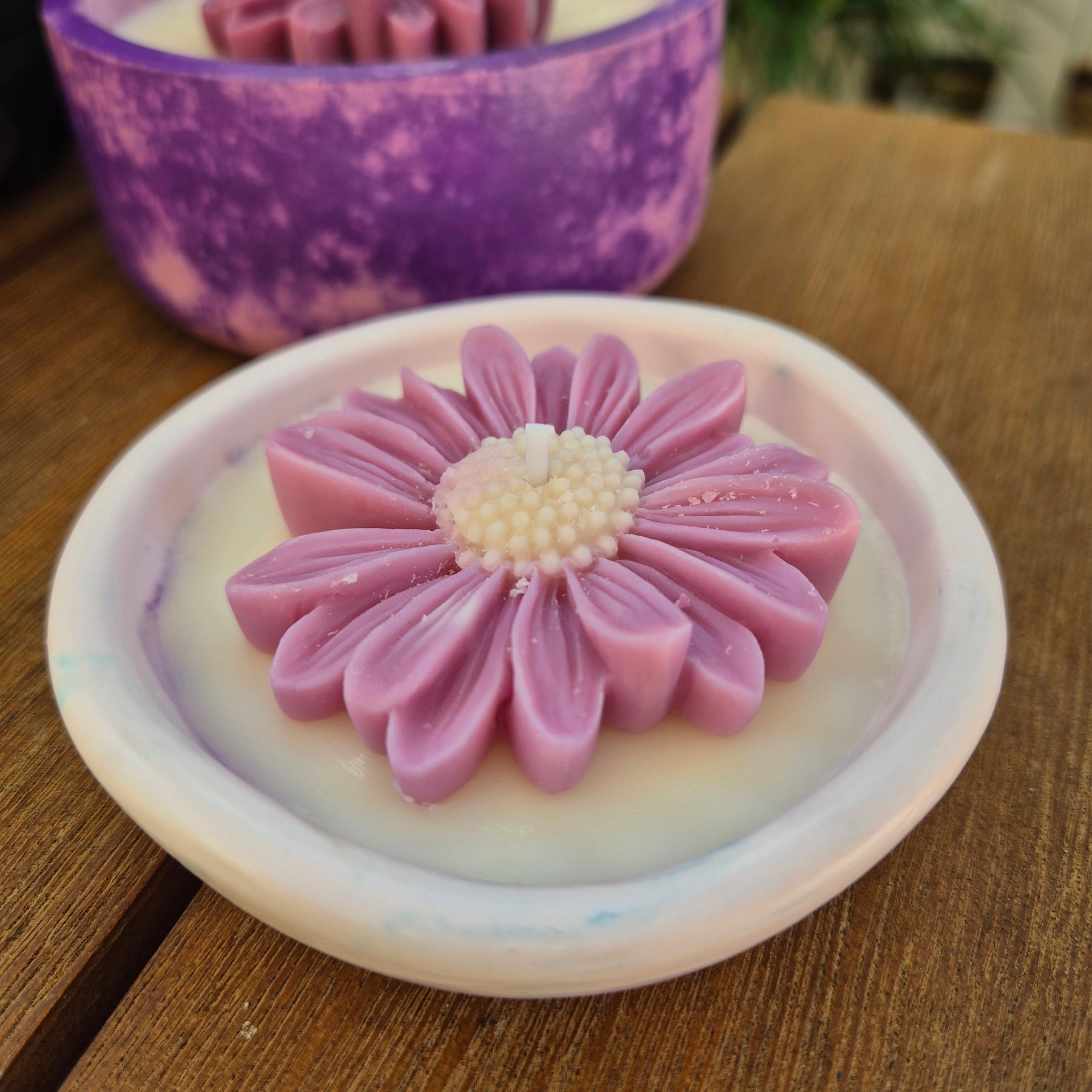 Small organic shape concrete bowl candle with sandalwood