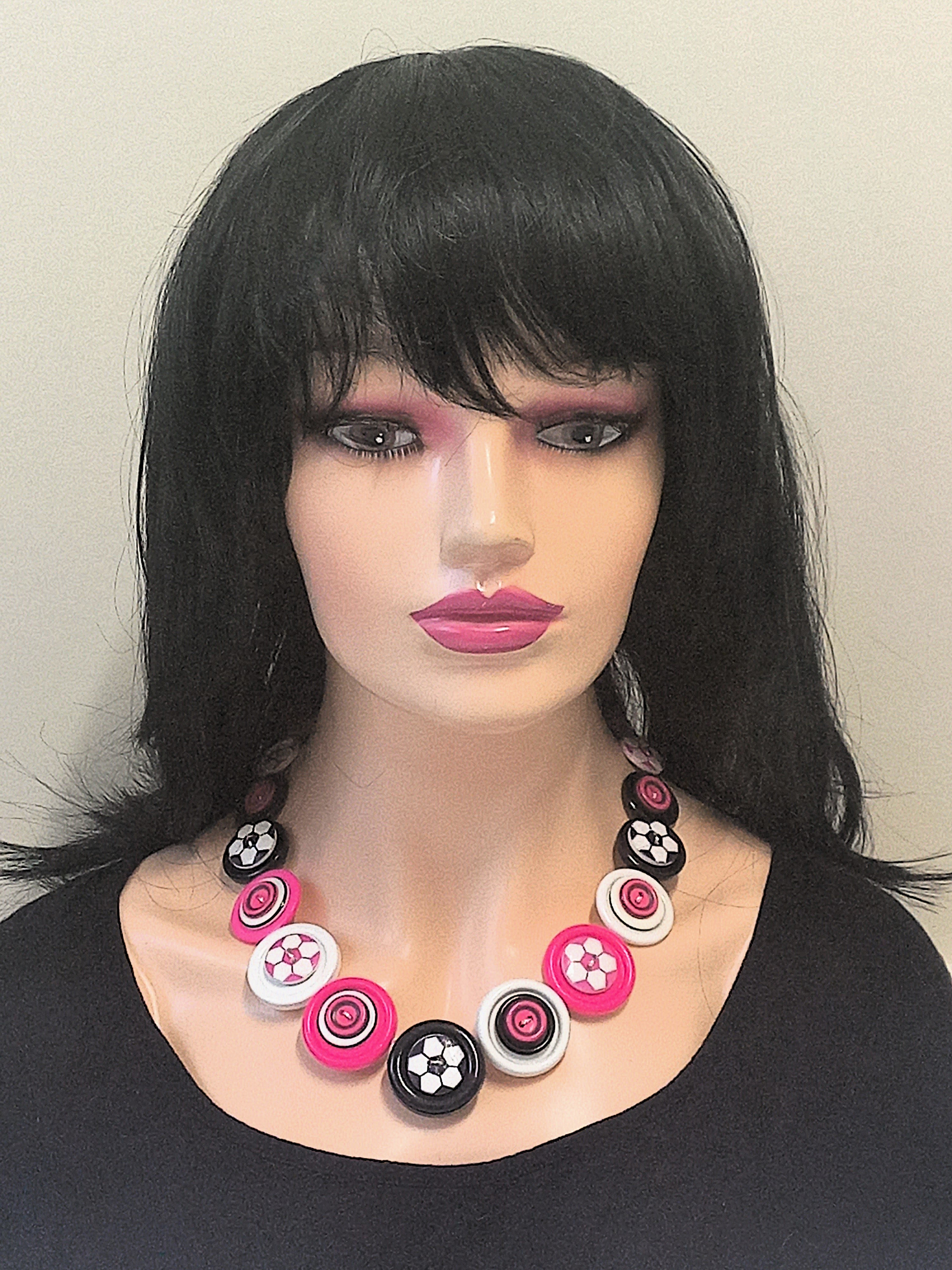 Button necklace - Soccer Fun
