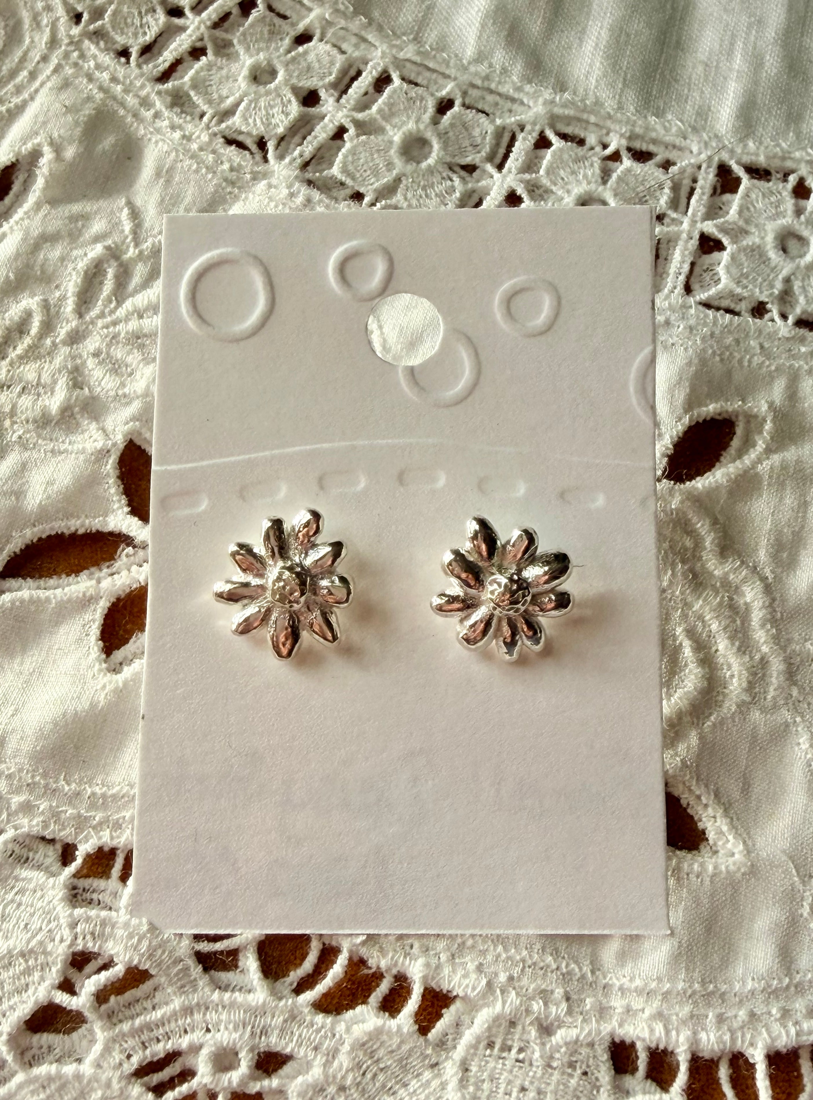 Silver Daisy Stud Earrings