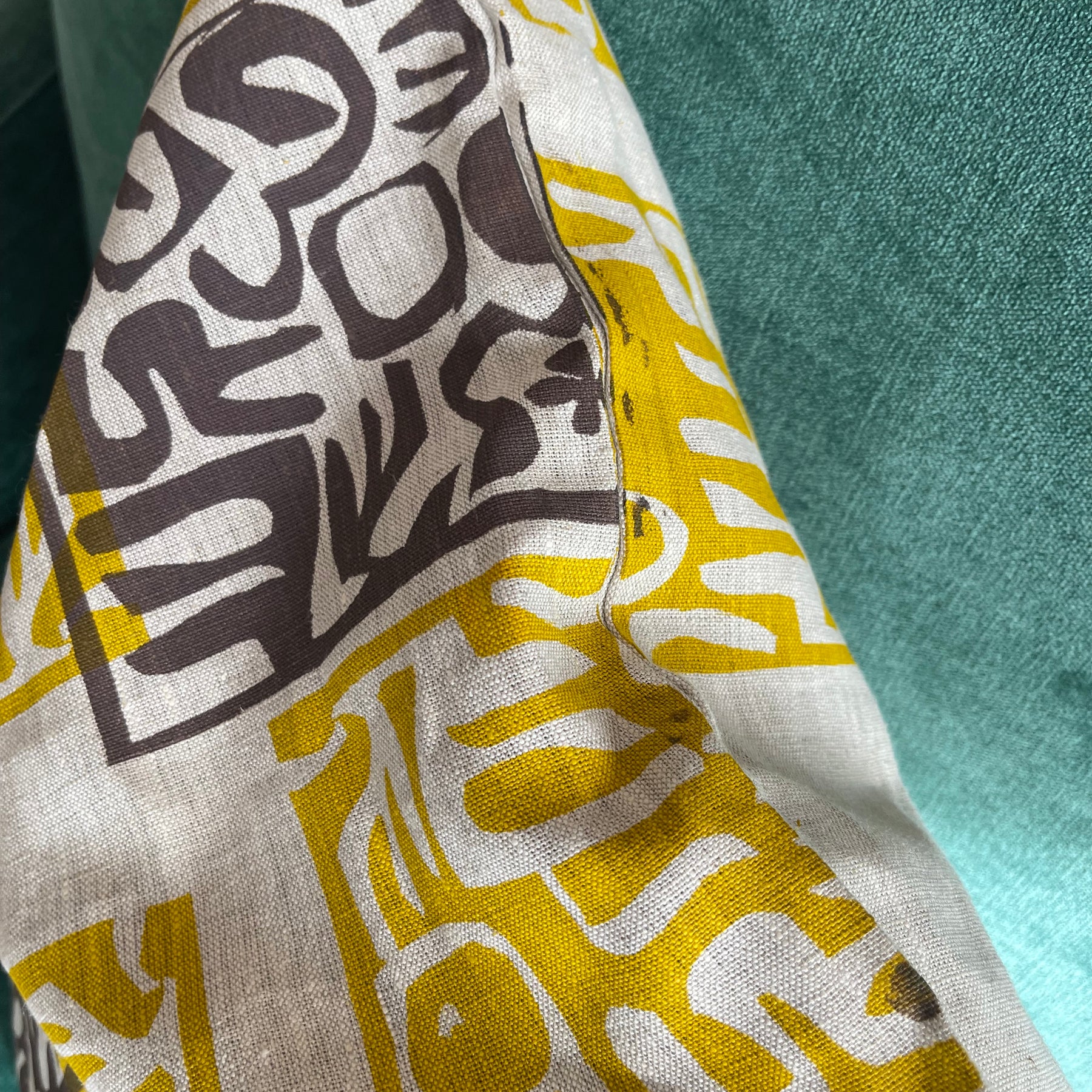 Cushion cover - gold and bronze motifs