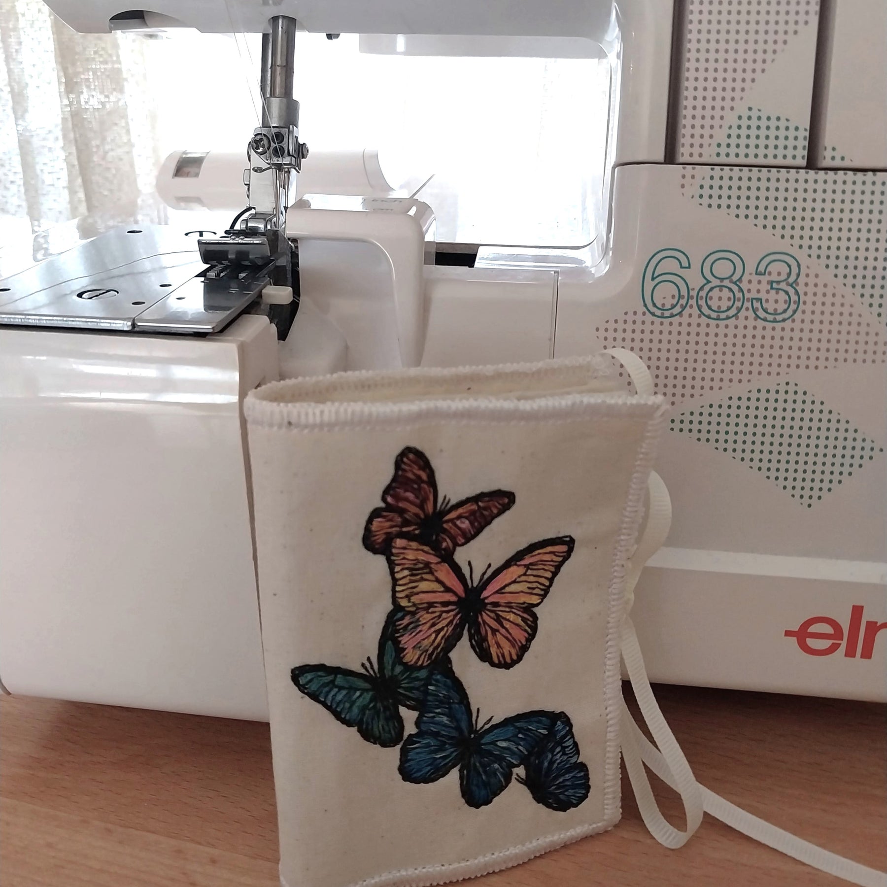 Butterfly Cream Needle/Backpack Pins Book