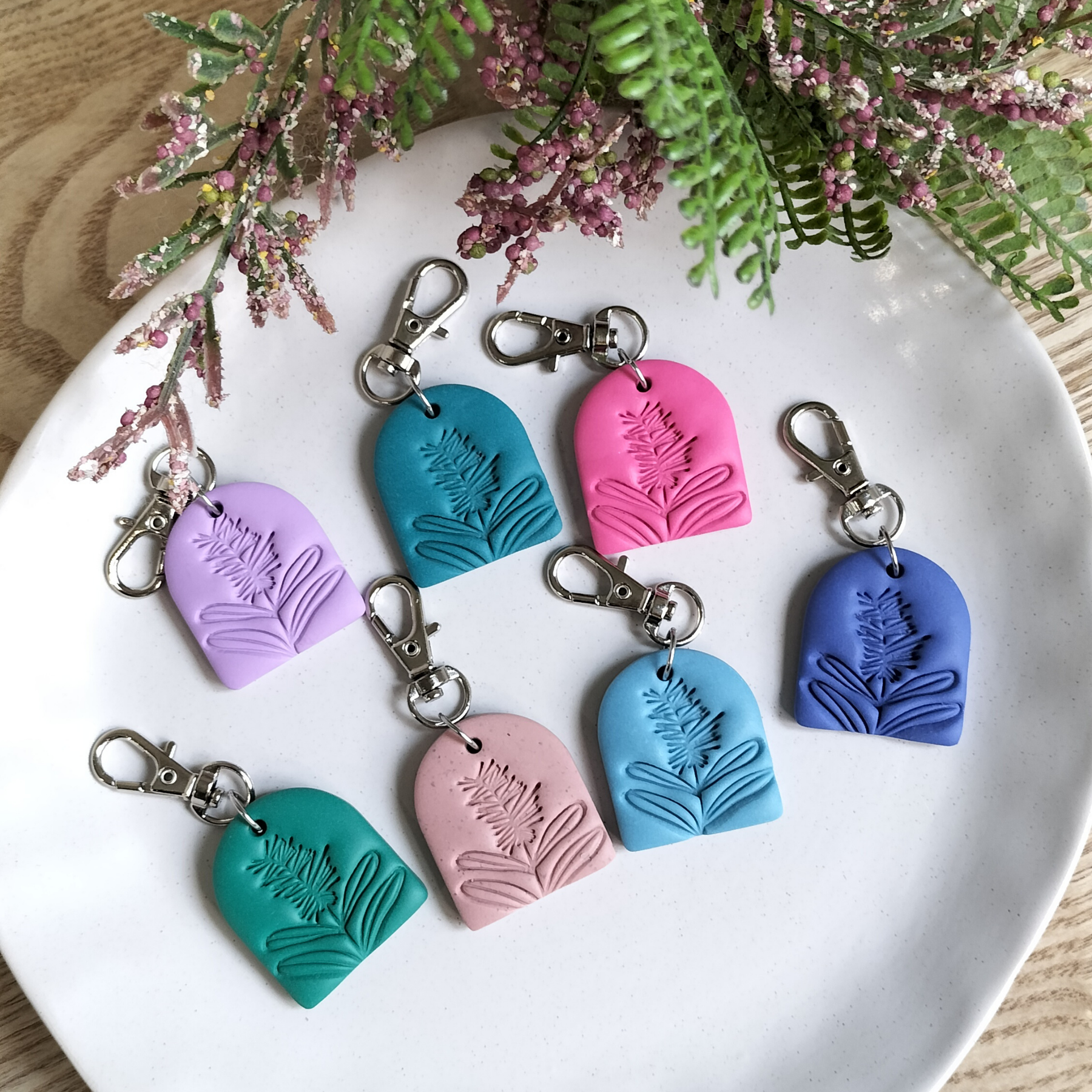 Chunky Arch Australiana Embossed Clay Keyring - Assorted Colours