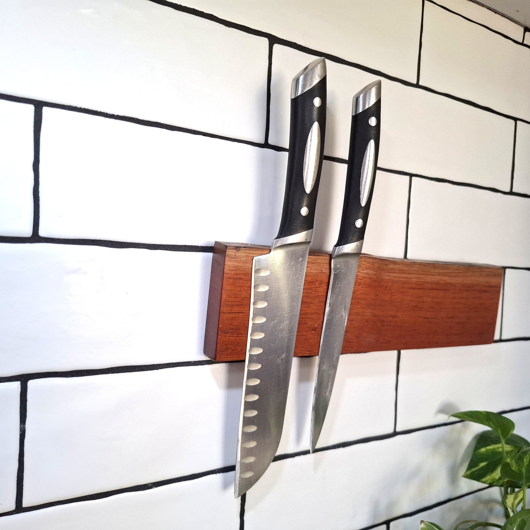 Handmade Wooden Magnetic Knife Holder: Wall-Mounted Kitchen Rack