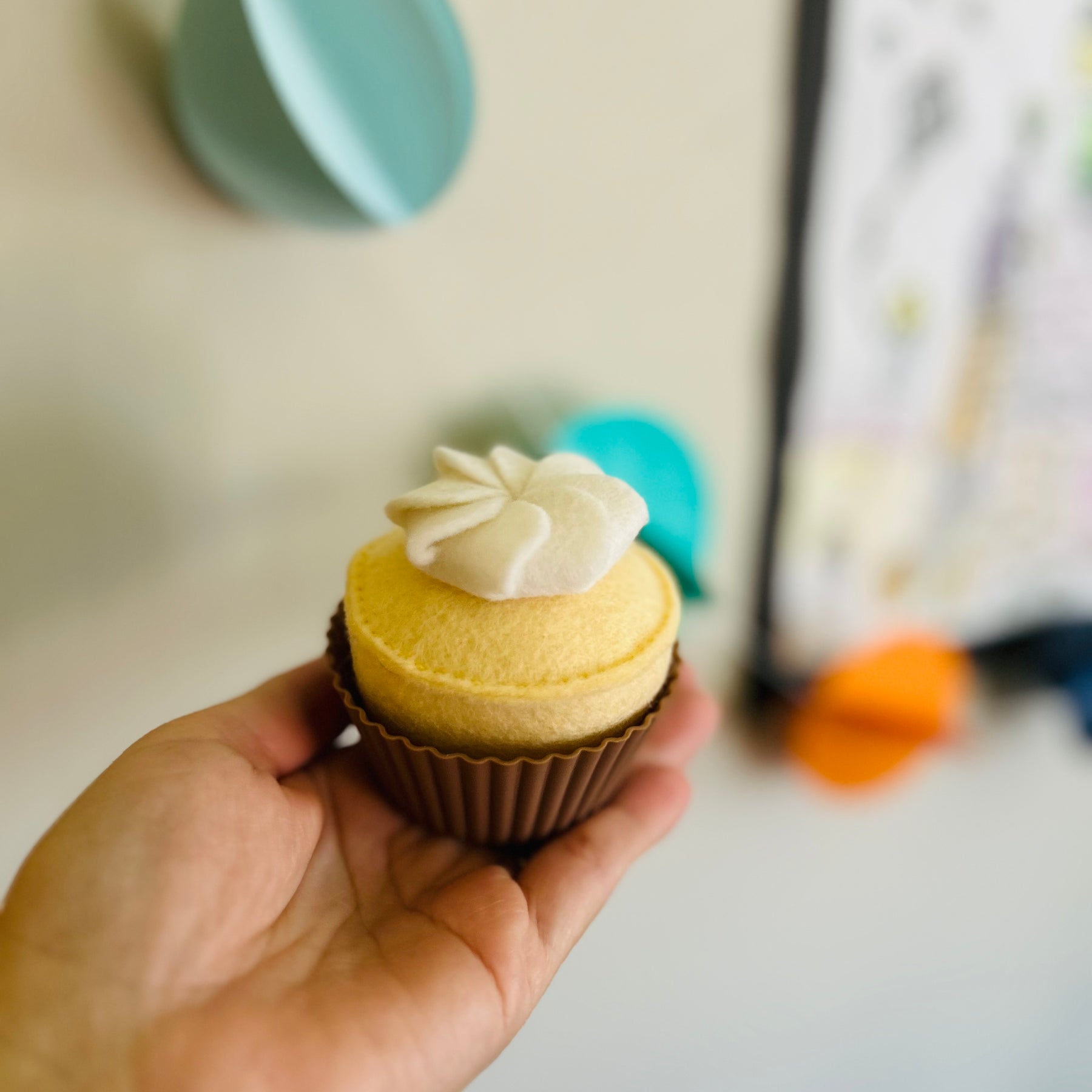 Vanilla Cupcake, felt play food