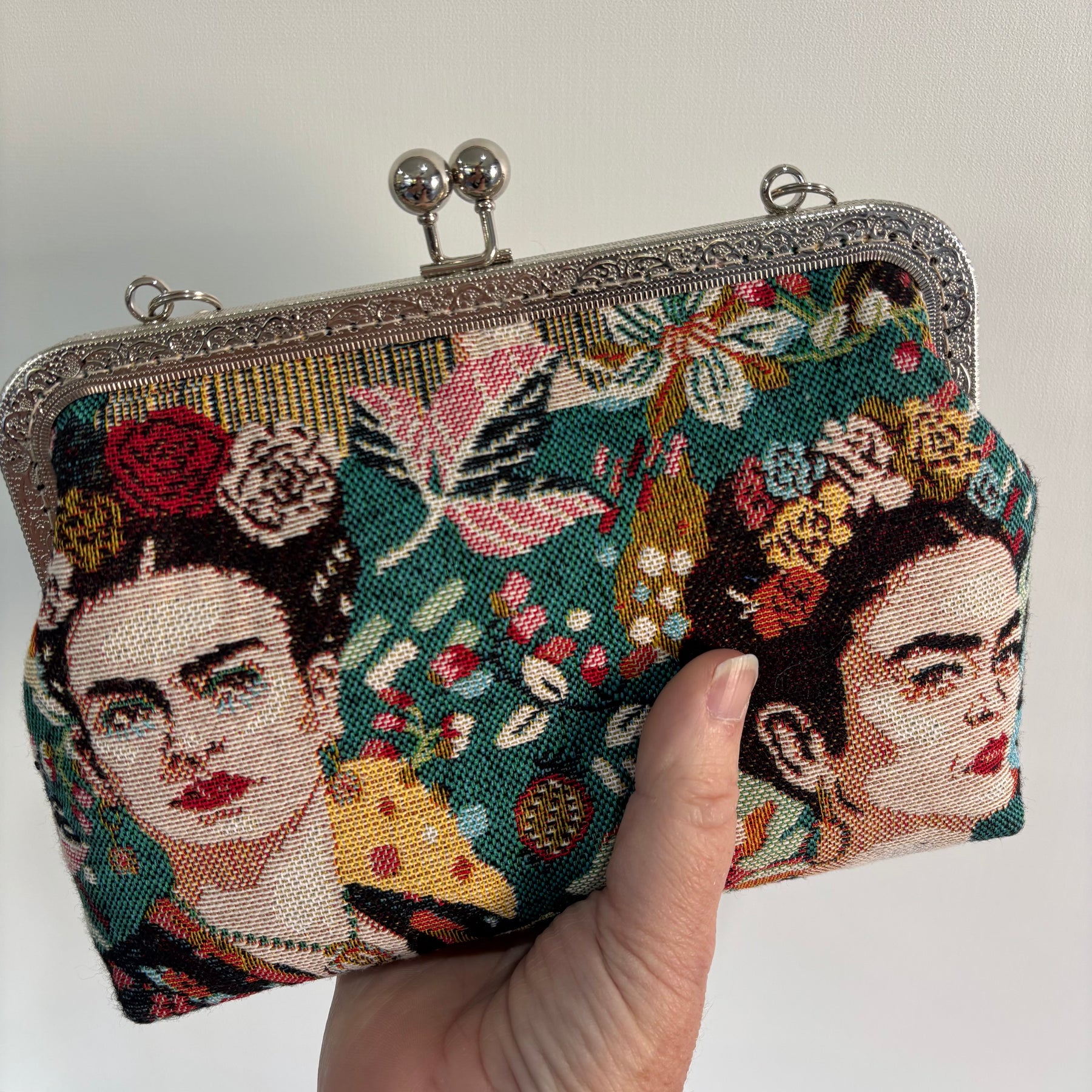 Kiss Lock Handbag - Frida Khalo